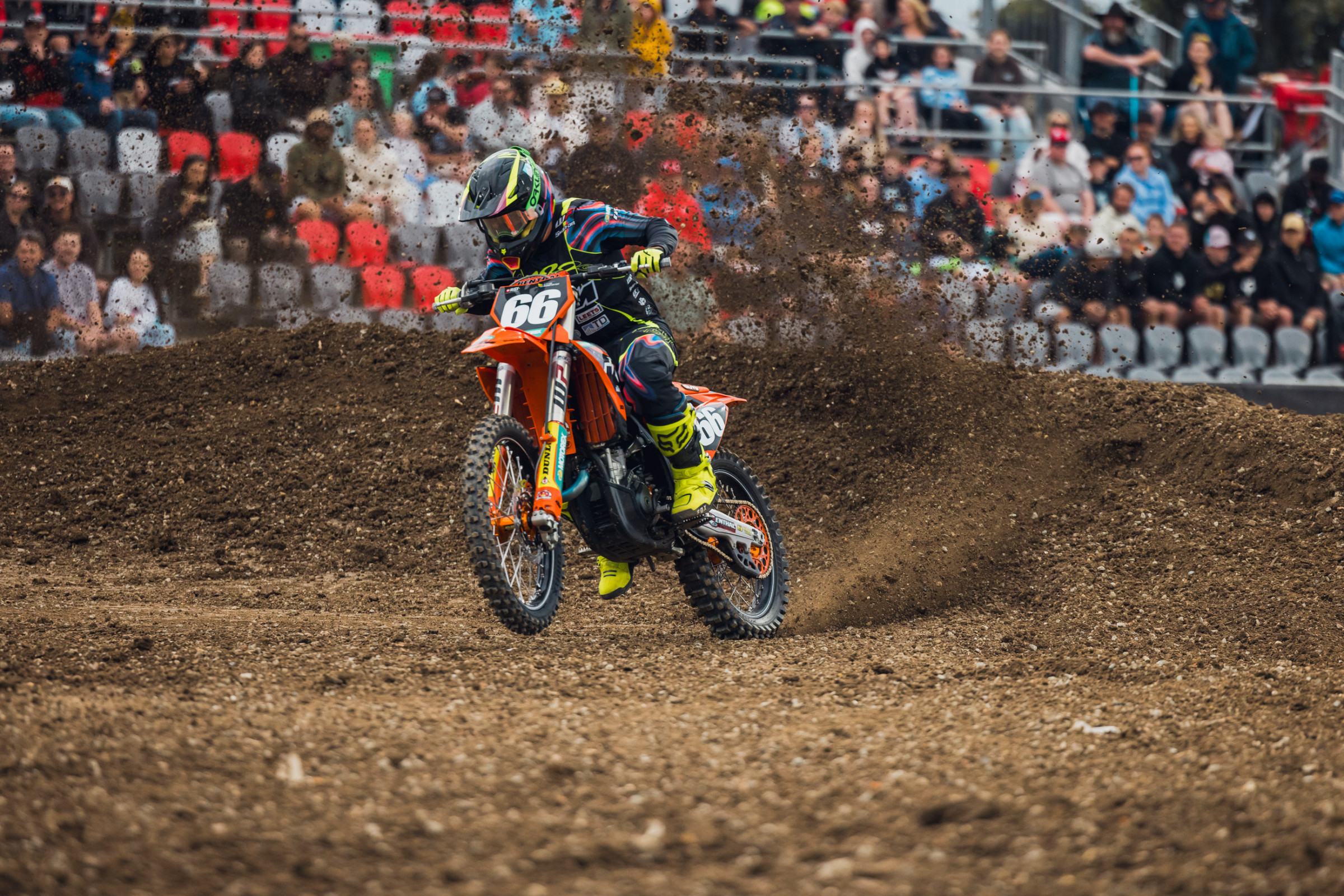 296512_ausxsundayselects-49