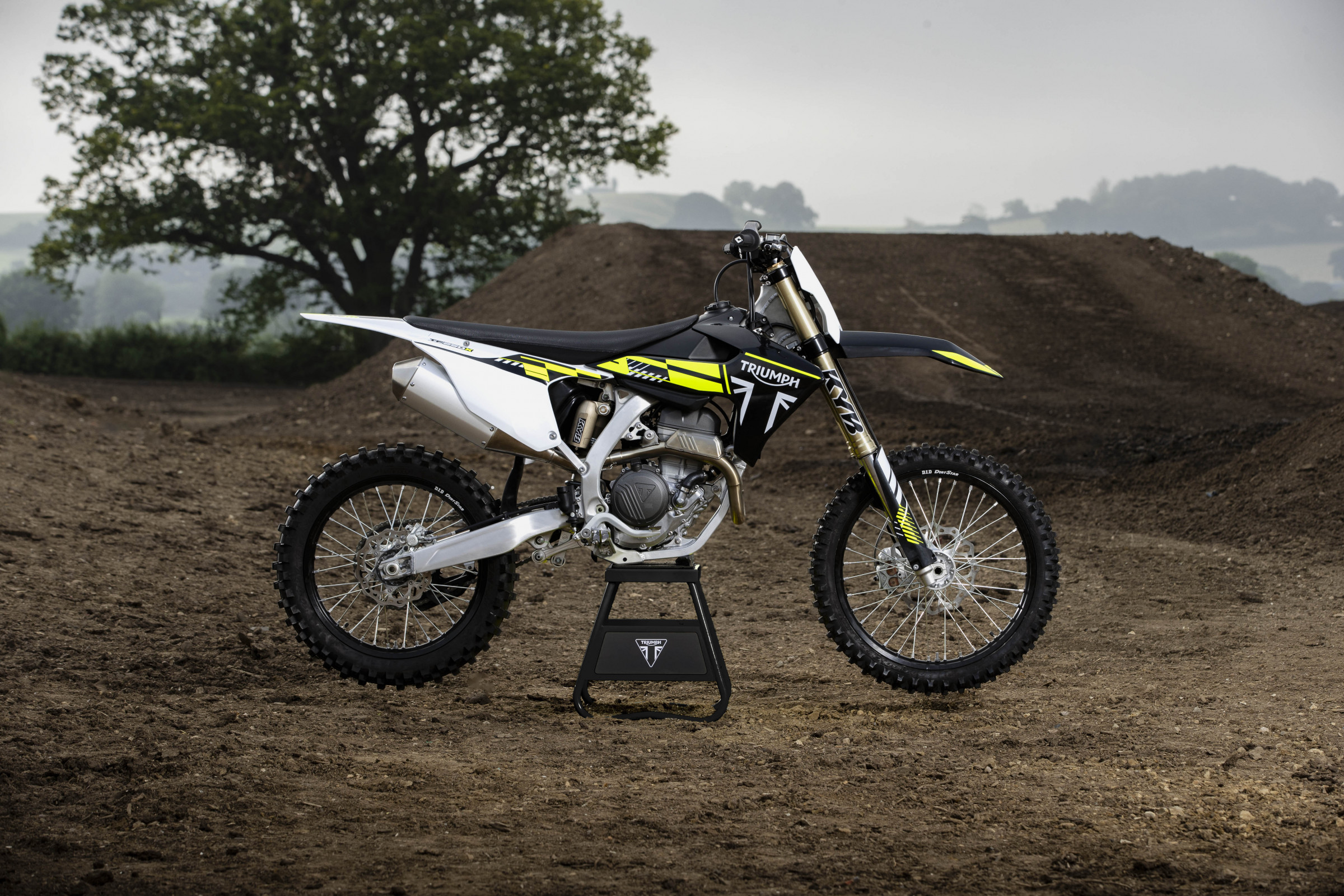 TF250-X_MY25_CW4I9982_GE