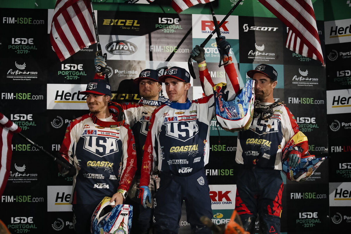 Russell with Stew Baylor, Taylor Robert and Ryan Sipes after Team USA wins 6Days.