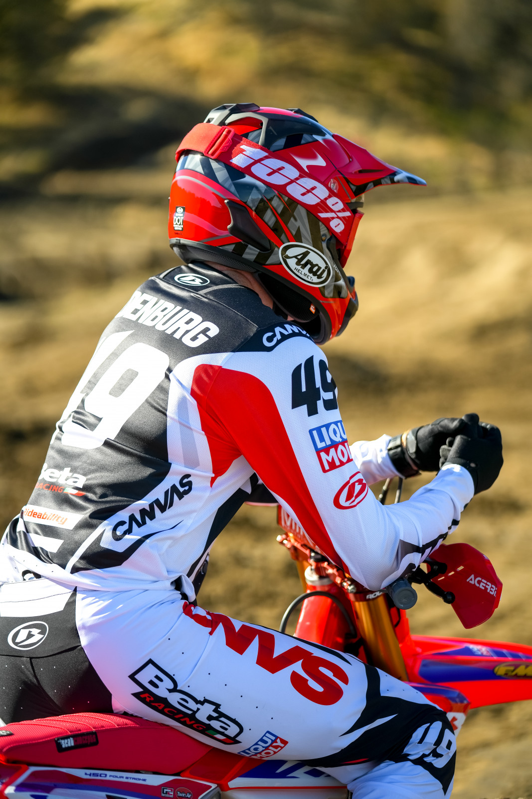 #49 Mitchell Oldenburg