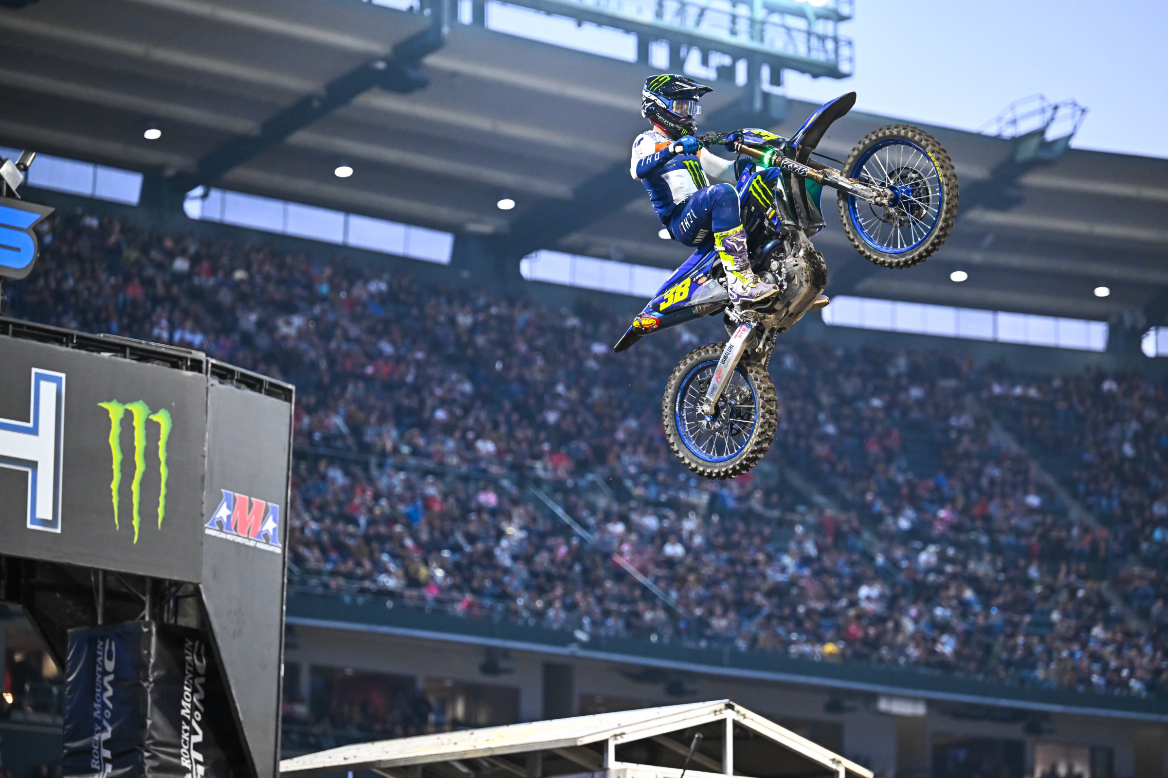 Haiden Deegan wins the first 250SX heat race of the 2025 season!