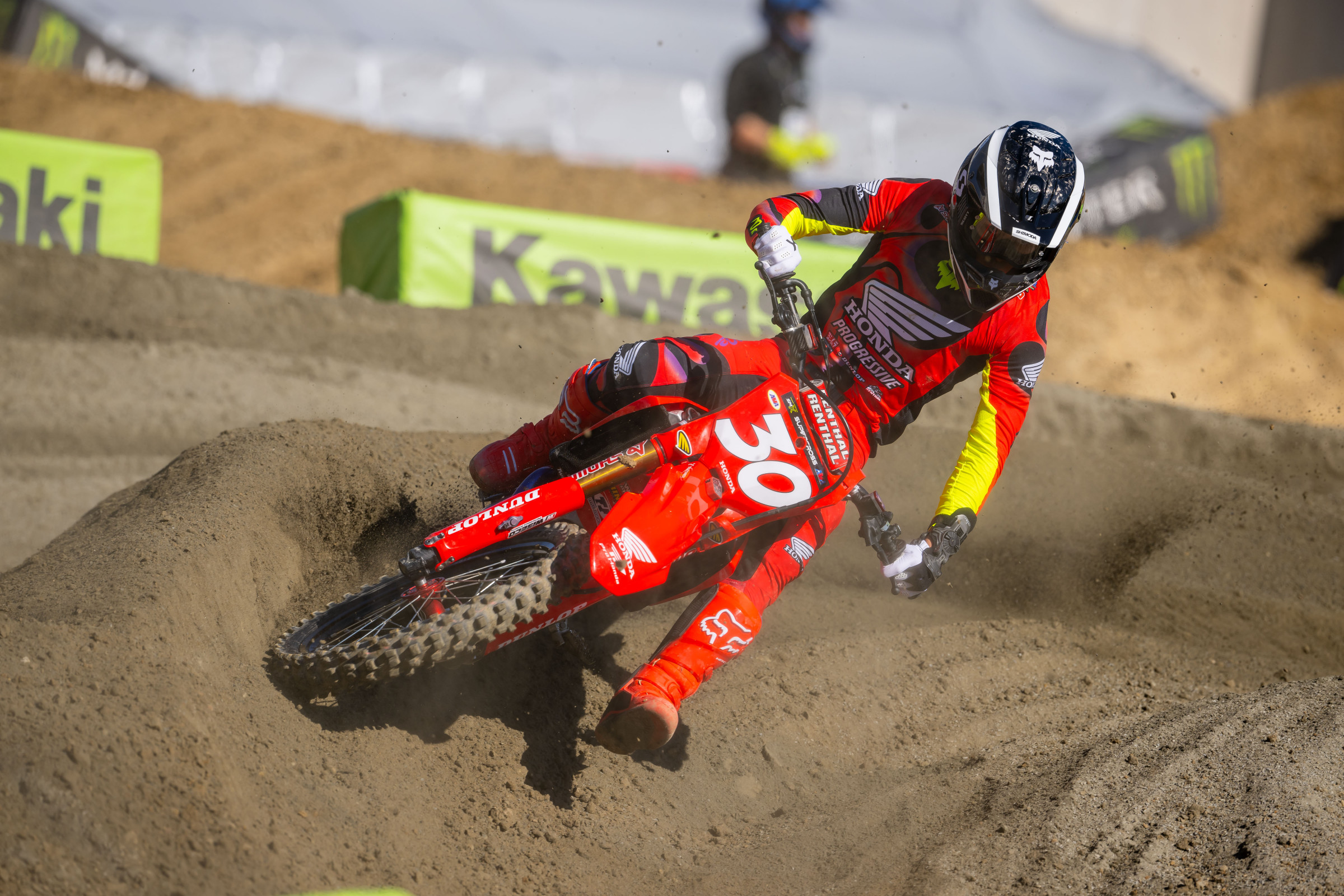 Jo Shimoda Suffers Injury to Left Hand (Two Broken Fingers) at San Diego SX [Update: 7th in Main Event]