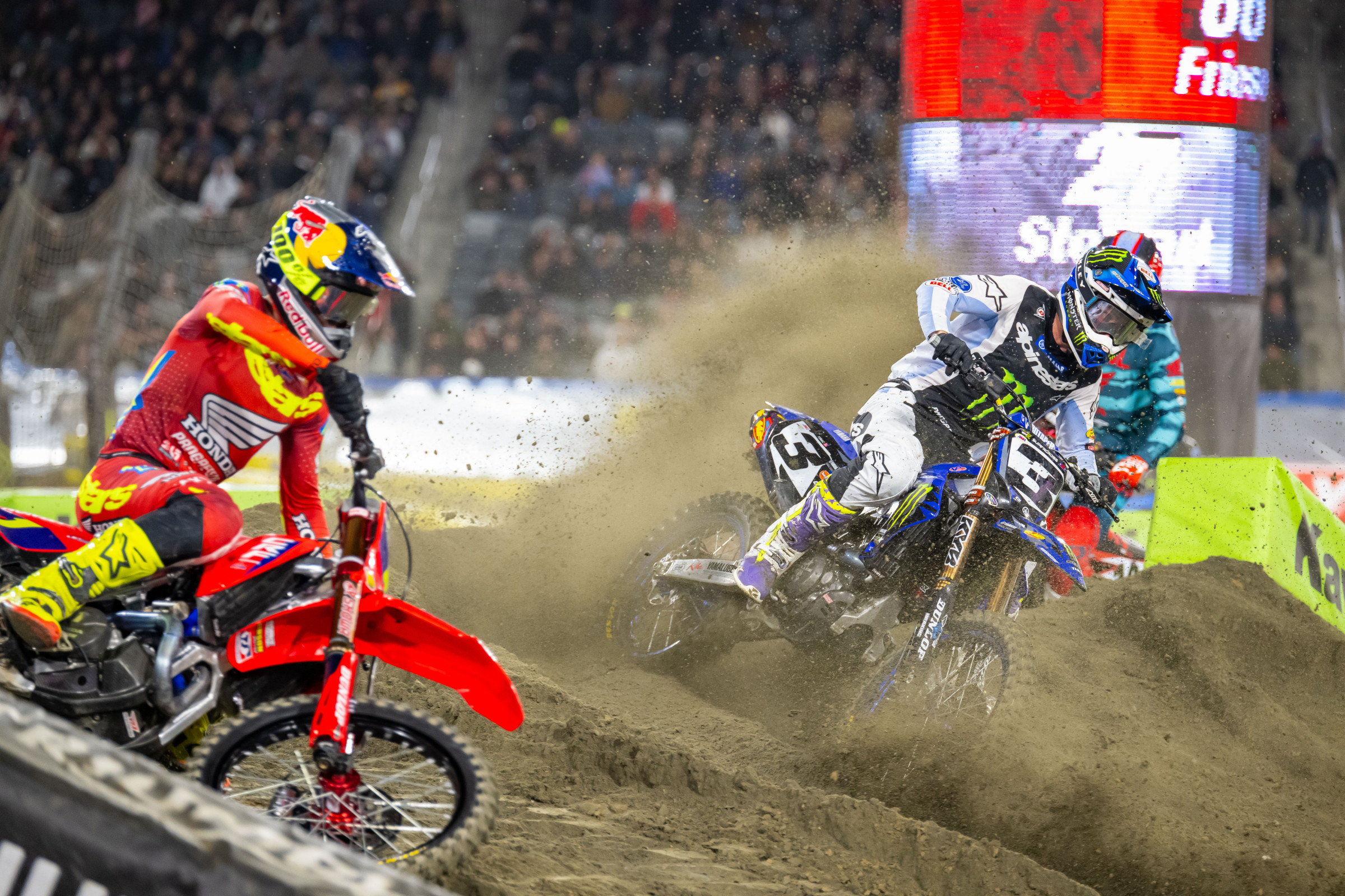 Battle of the supercross titans.