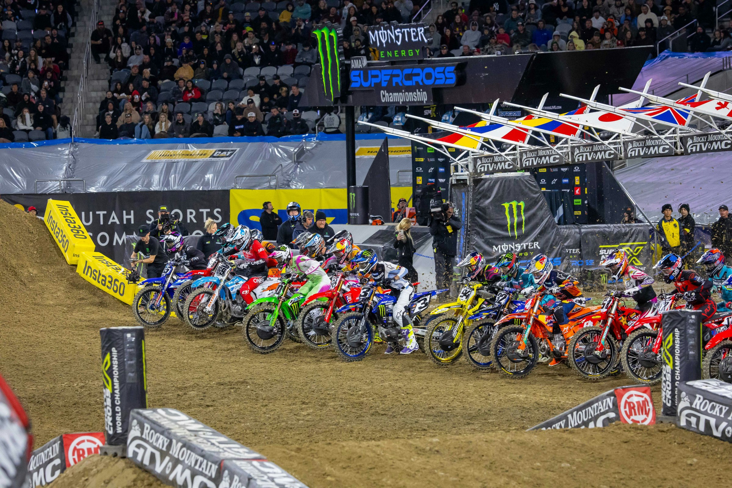 Watch: San Diego SX Videos: Extended Highlights, Post-Race SMX Insider, Press Conference, Weege Show, and More