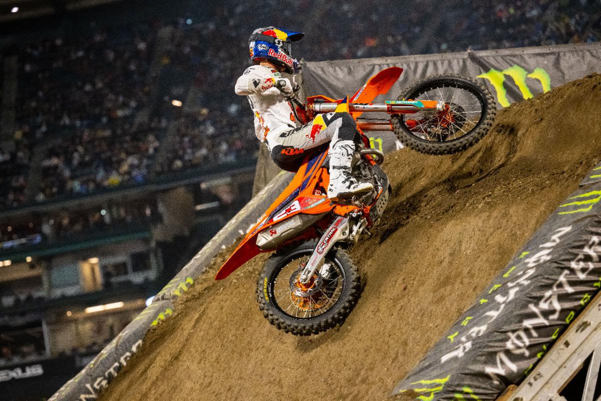 Beaumer settled for second and maintains the series' lead with 2-1-2 finishes.