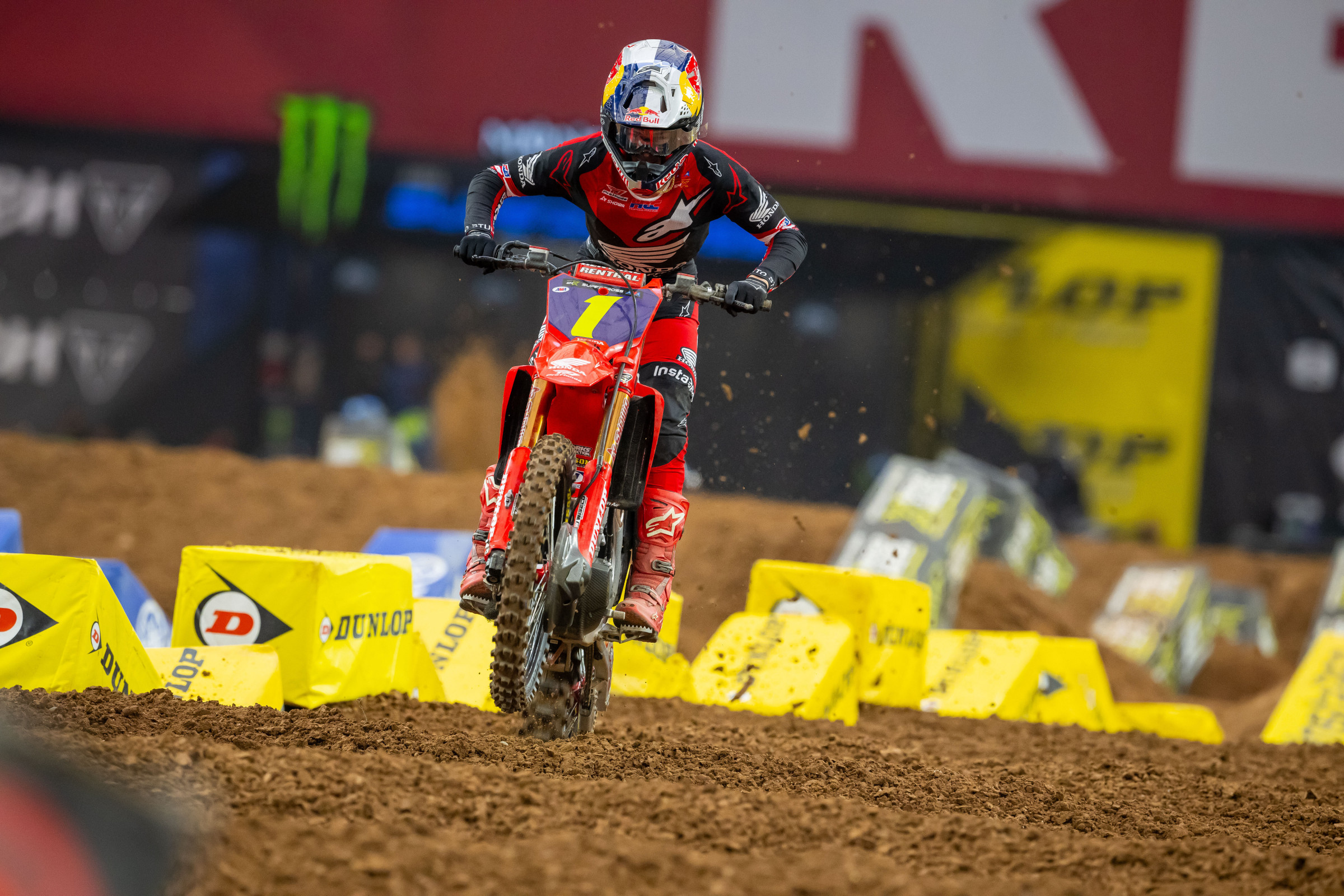Jett Lawrence Pulls Off in Start of Third Glendale SX Triple Crown Race with Right Leg Injury [Updating]