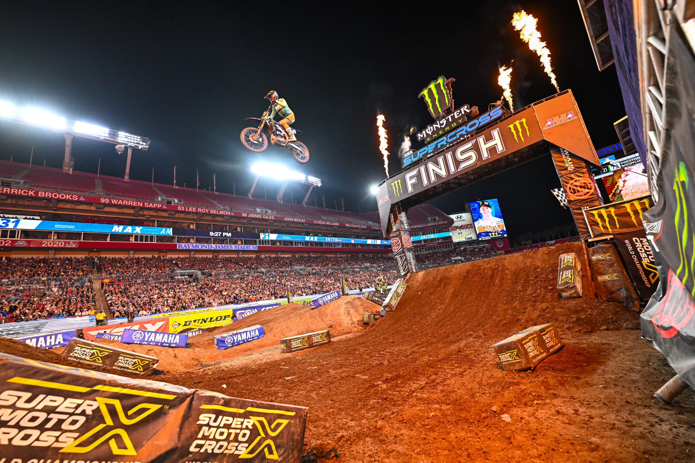 Max Anstie takes the first 250SX East race win of 2025!