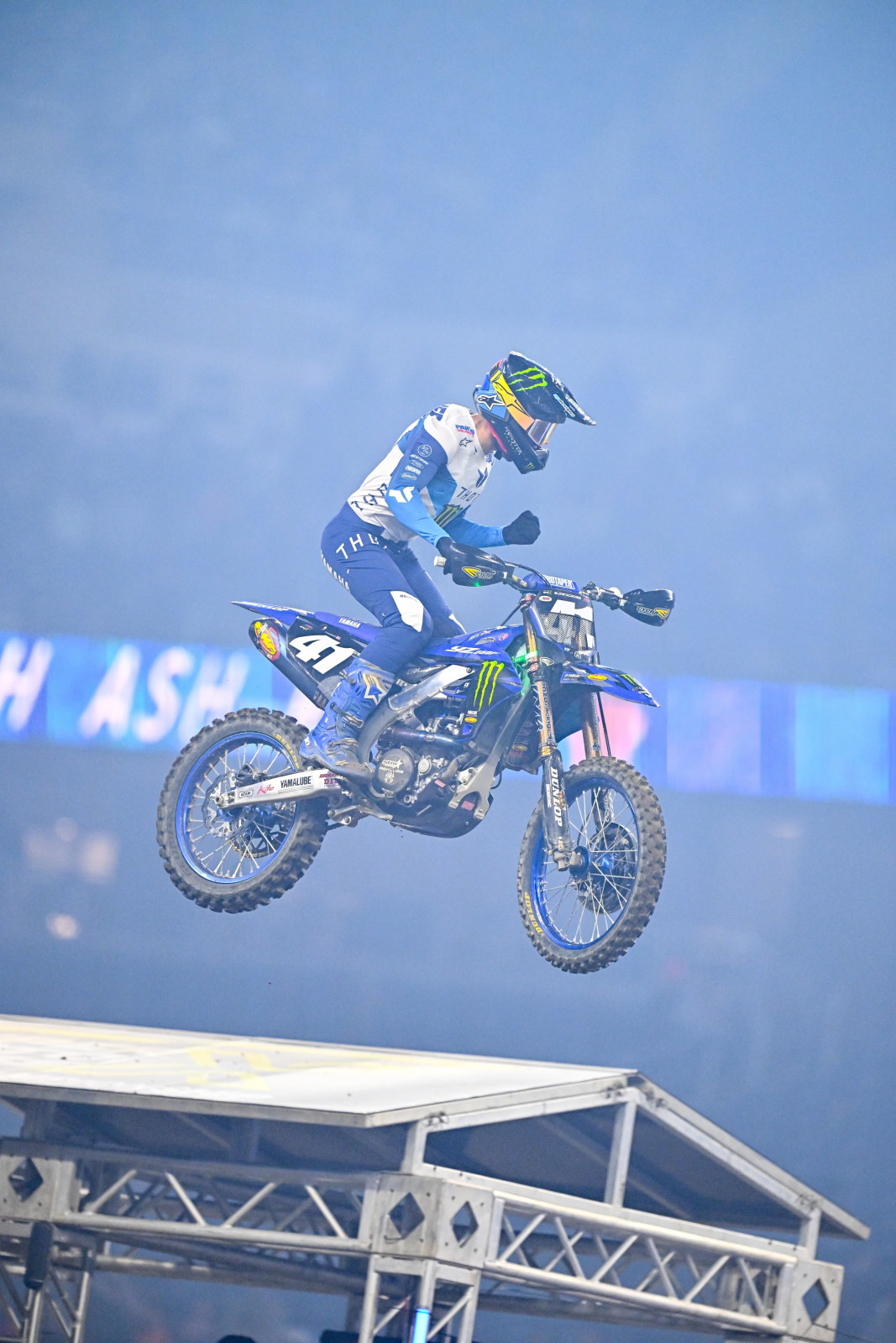 Nate Thrasher strikes first in heat one with the race win!