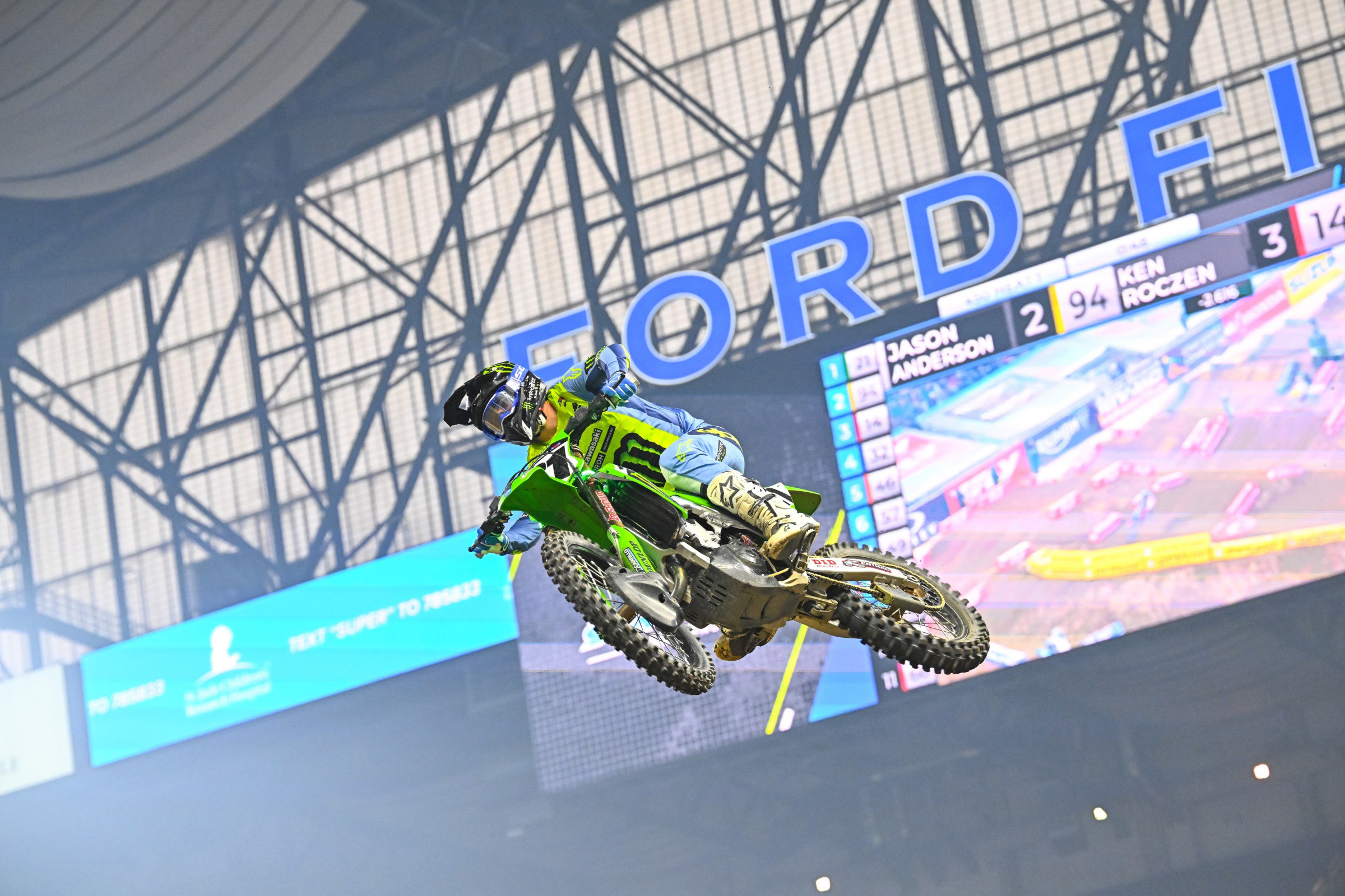 Jason Anderson takes the checkered flag first in 450SX heat one.