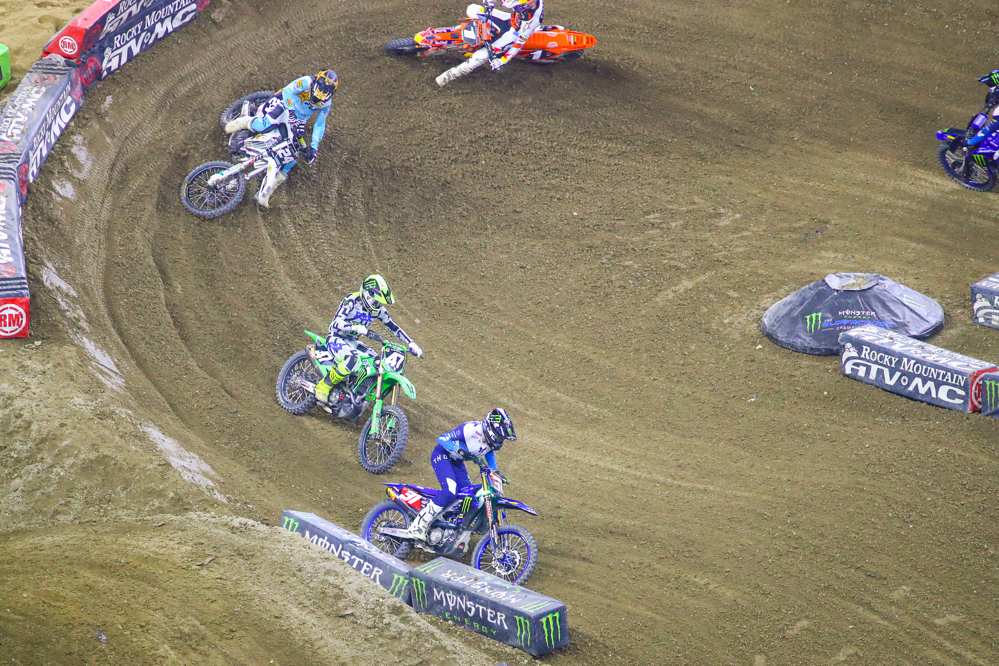 Kitchen all over Anstie.