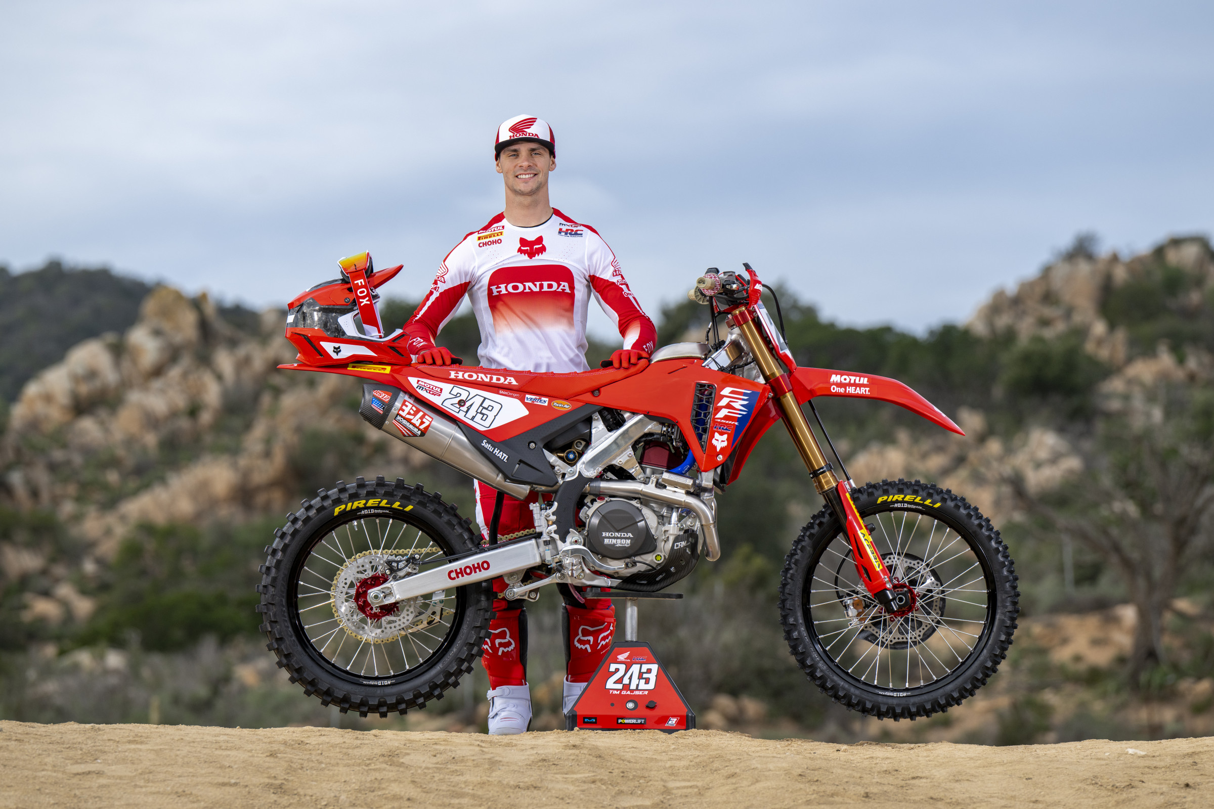 Tim Gajser in his 2025 threads.