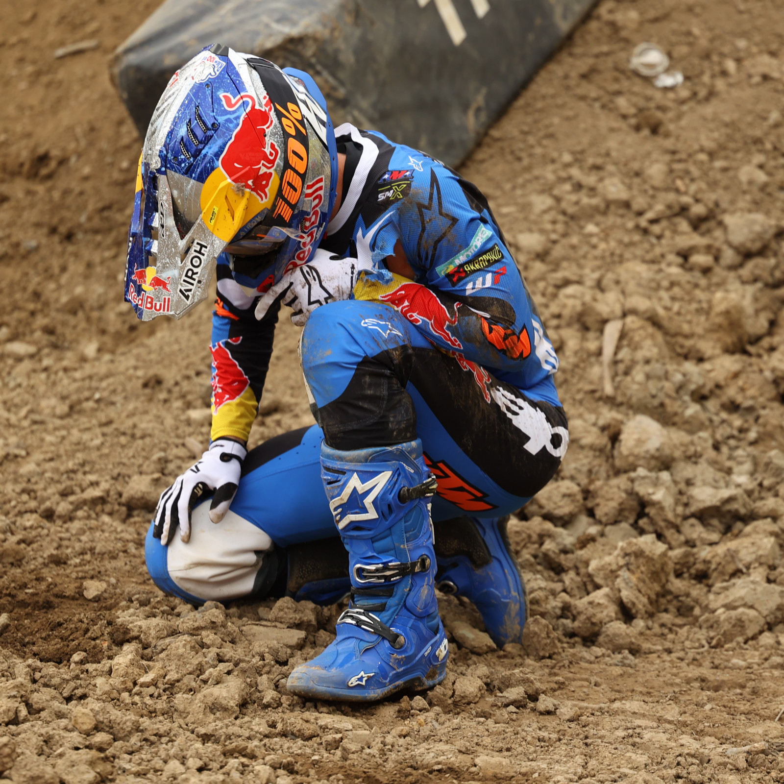 4C2B464C-EC31-4260-84F5-DFEC40AFFE07