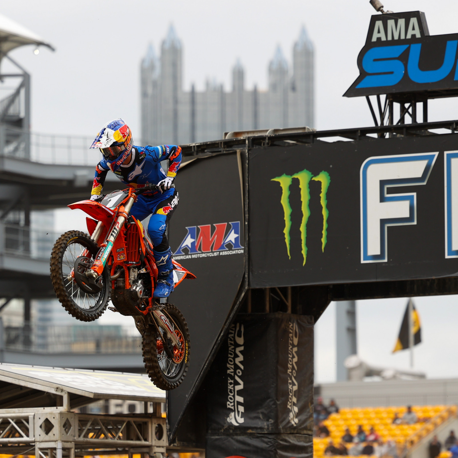 5A4378D9-7973-4E75-887B-16B95FC0E057