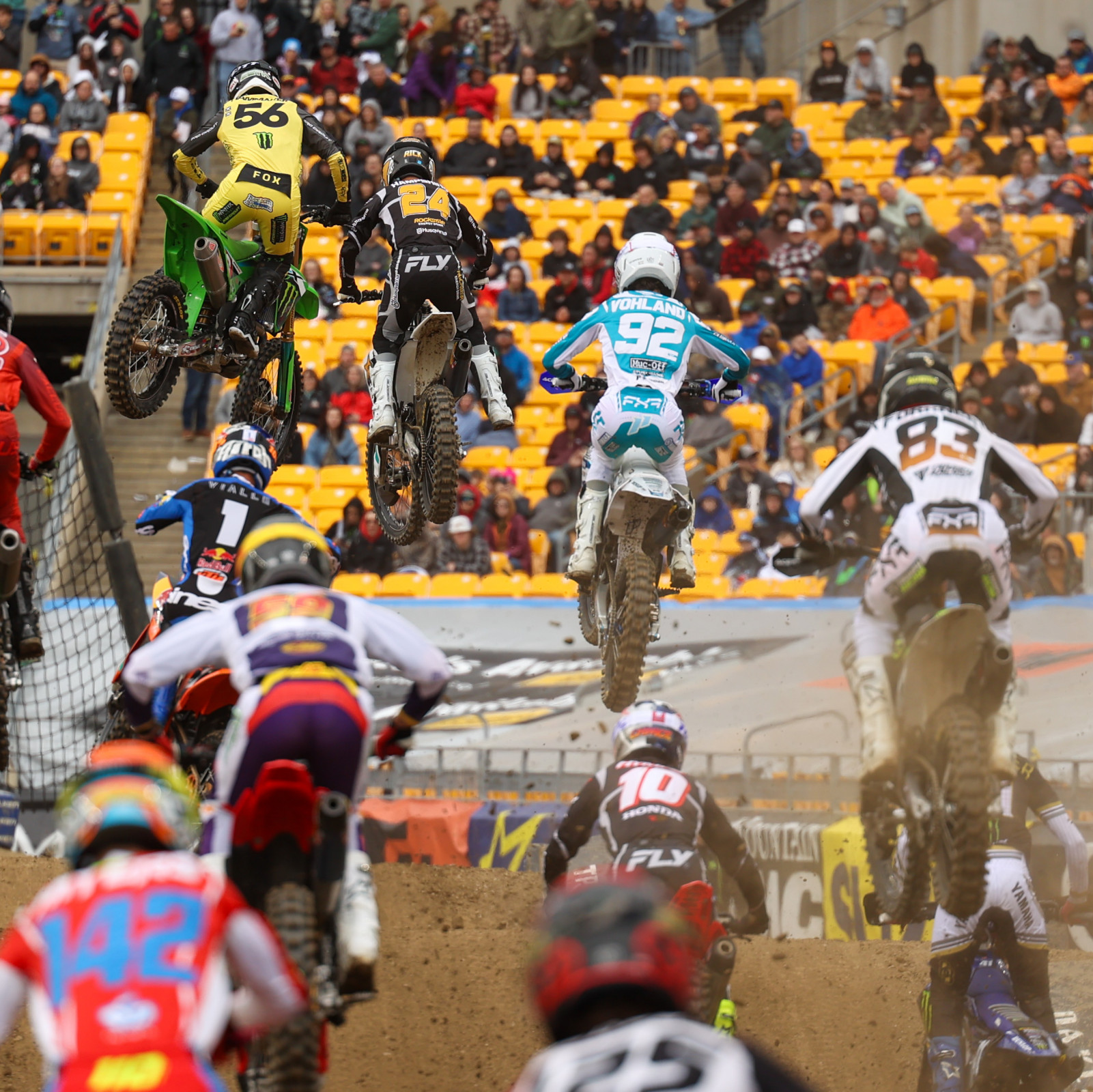 FB1C1E27-5F62-402E-AE73-FF07EA83E74A