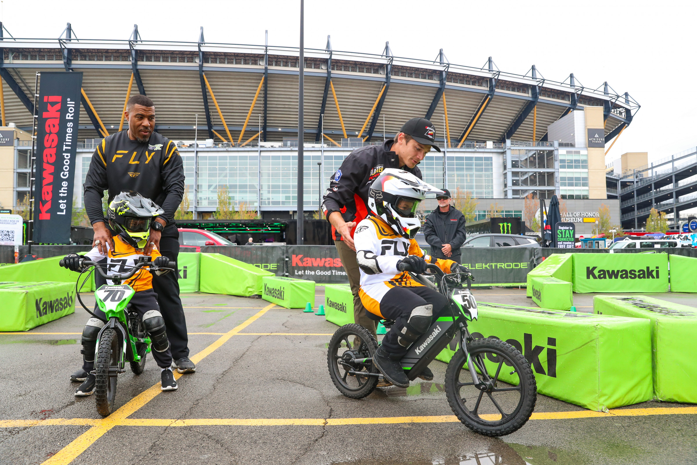Cade Clason teaches the Logan family how to ride!