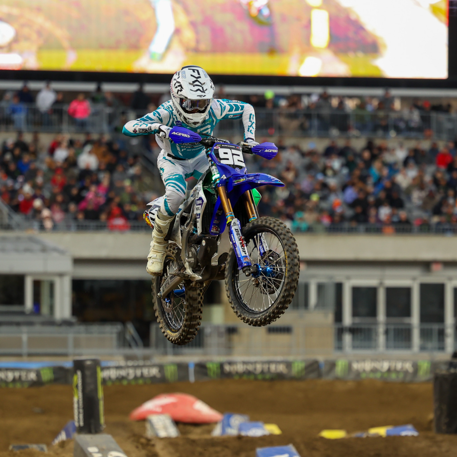 188DF7CA-8AD1-4D7B-81B3-06A8D1DA3EEA