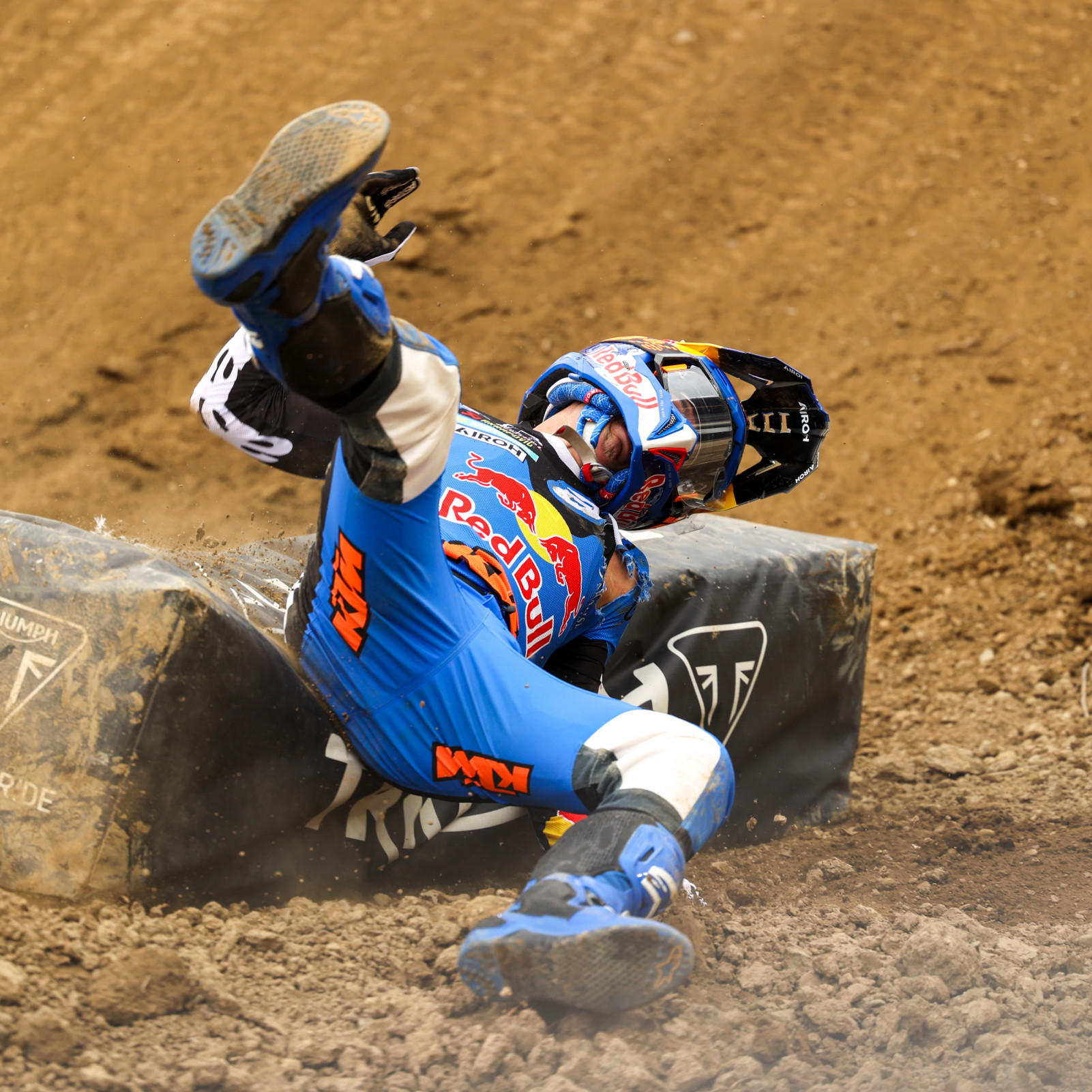 15B43346-6101-4905-A641-8E1EB729B93C