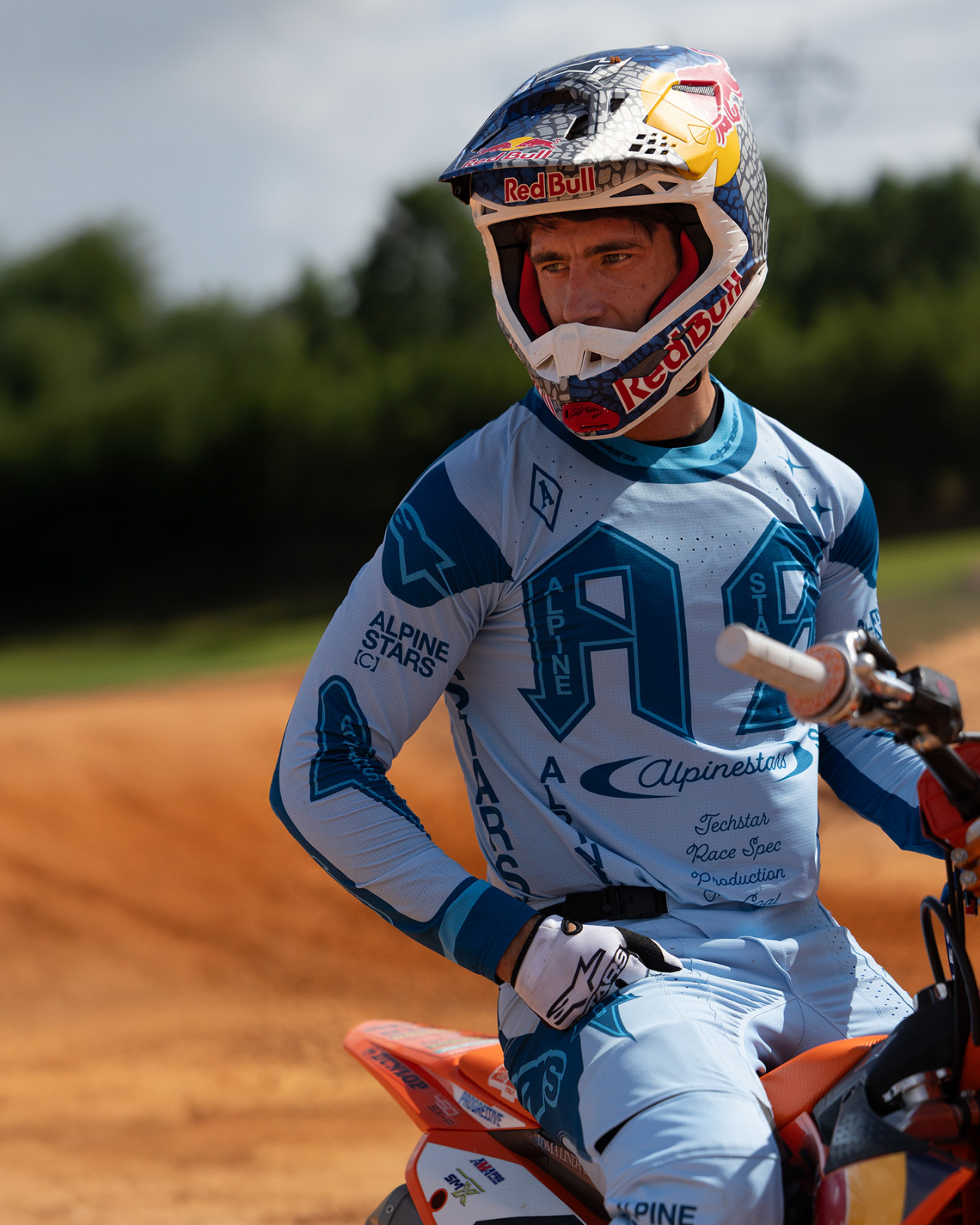 Steeler_LE_1440x1800_16