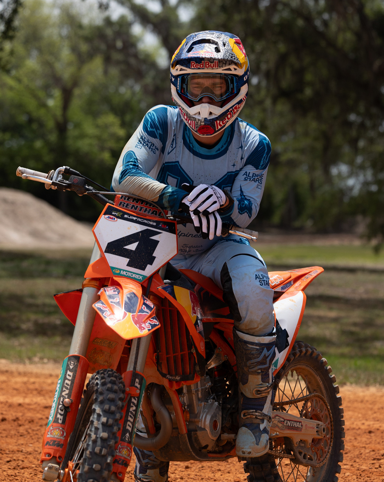 Steeler_LE_1440x1800_14