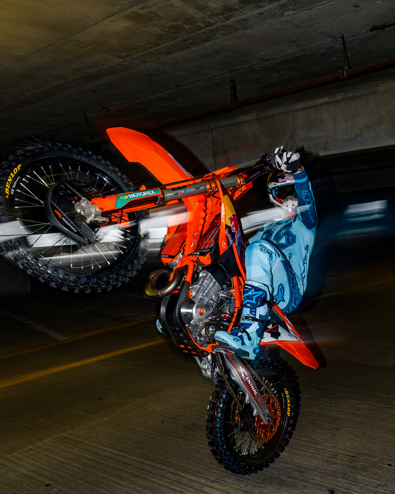 Steeler_LE_1440x1800_10