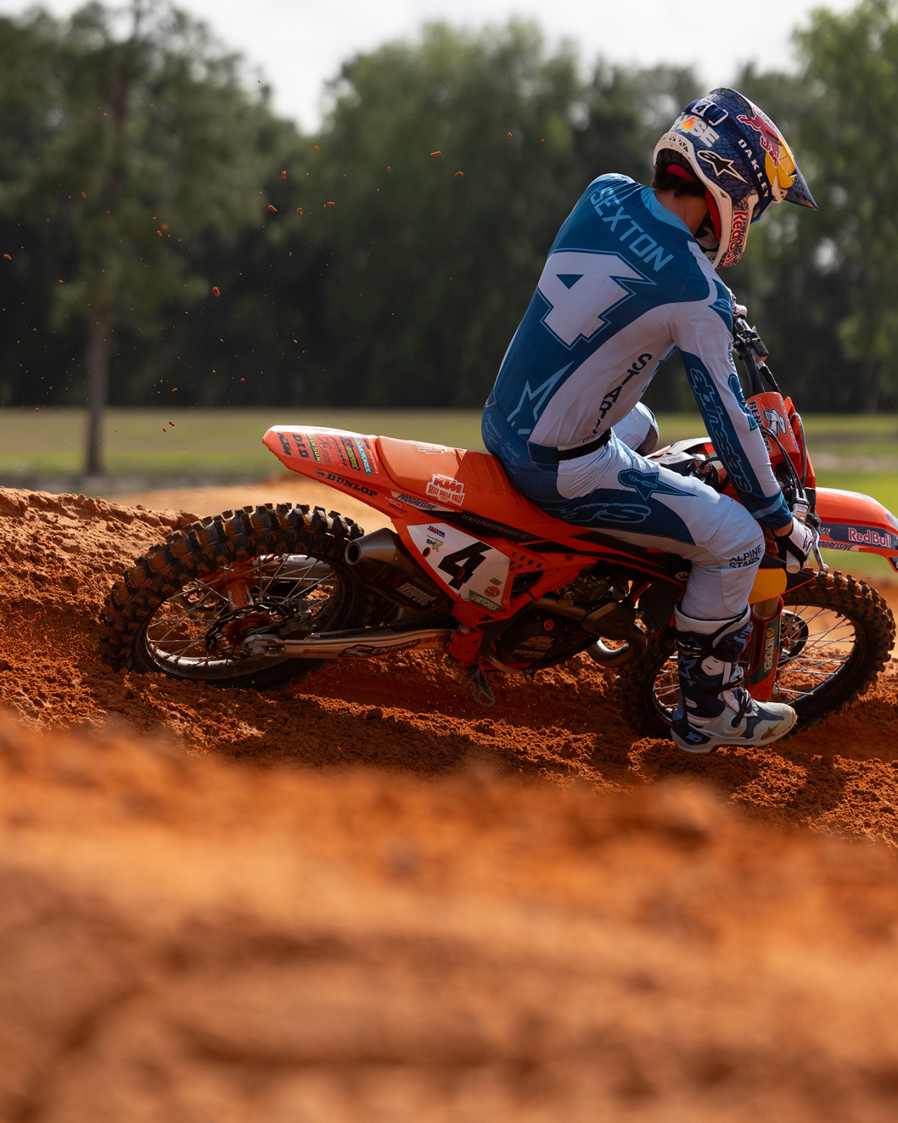 Steeler_LE_1440x1800_18