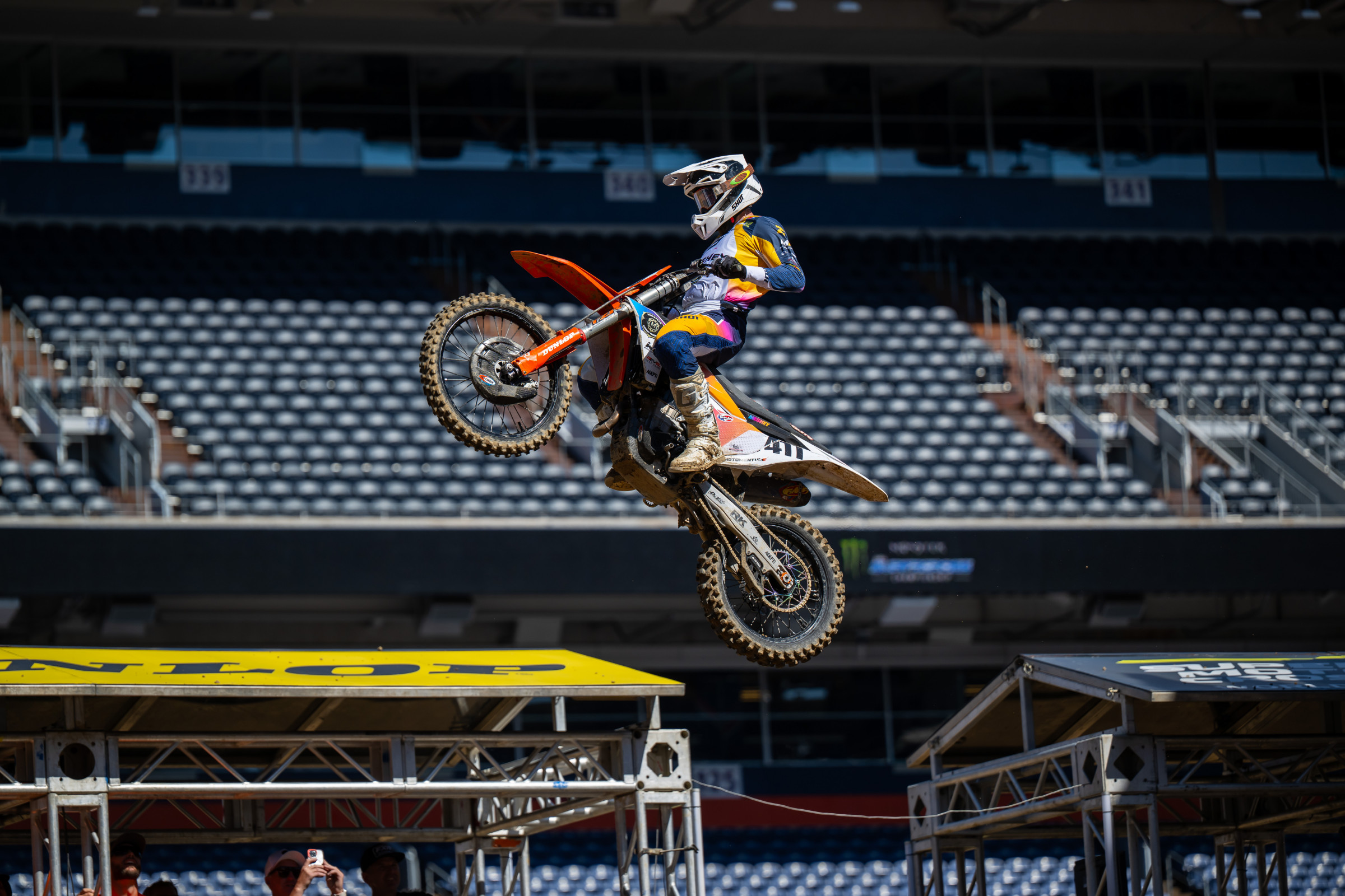 Money was also awarded for best Air Wheelie on the sight lap. Scott Meshey goes for the gold.