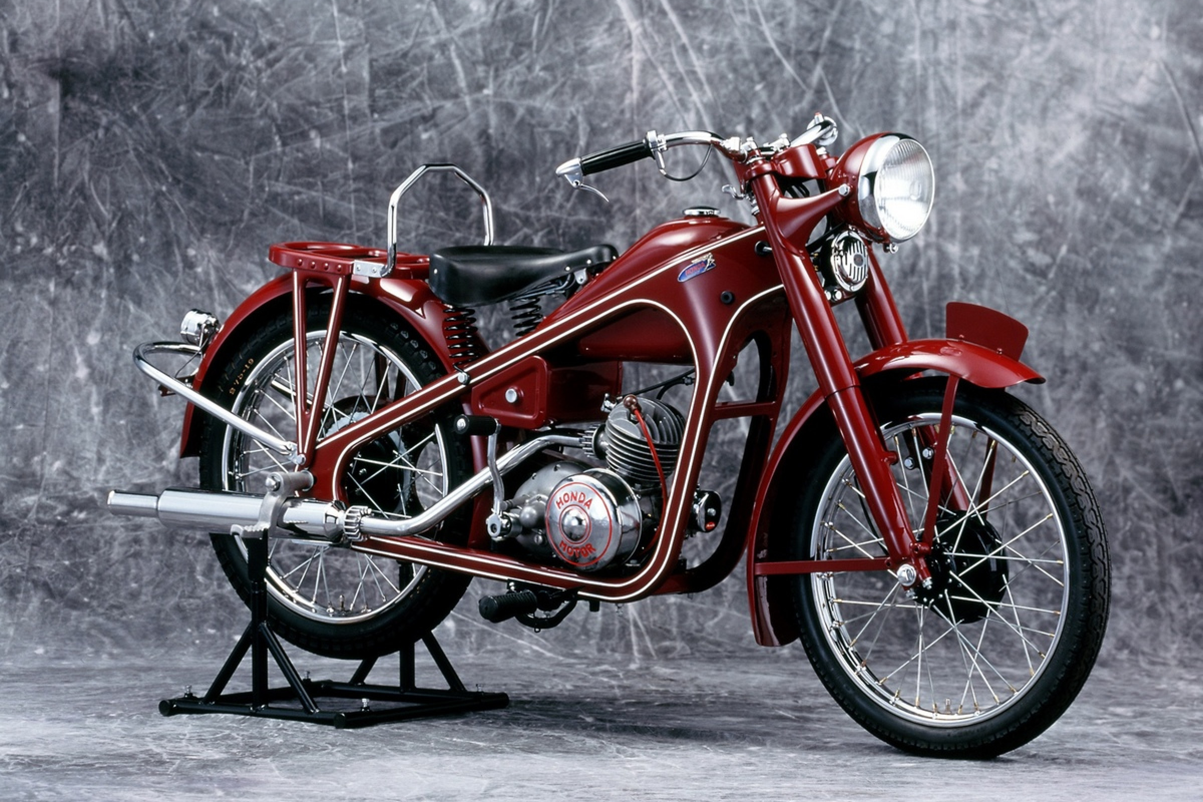 Honda Celebrates All-Time Record Motorcycle Sales in 37 Countries, 500 Million Unit Milestone in All-Time Sales