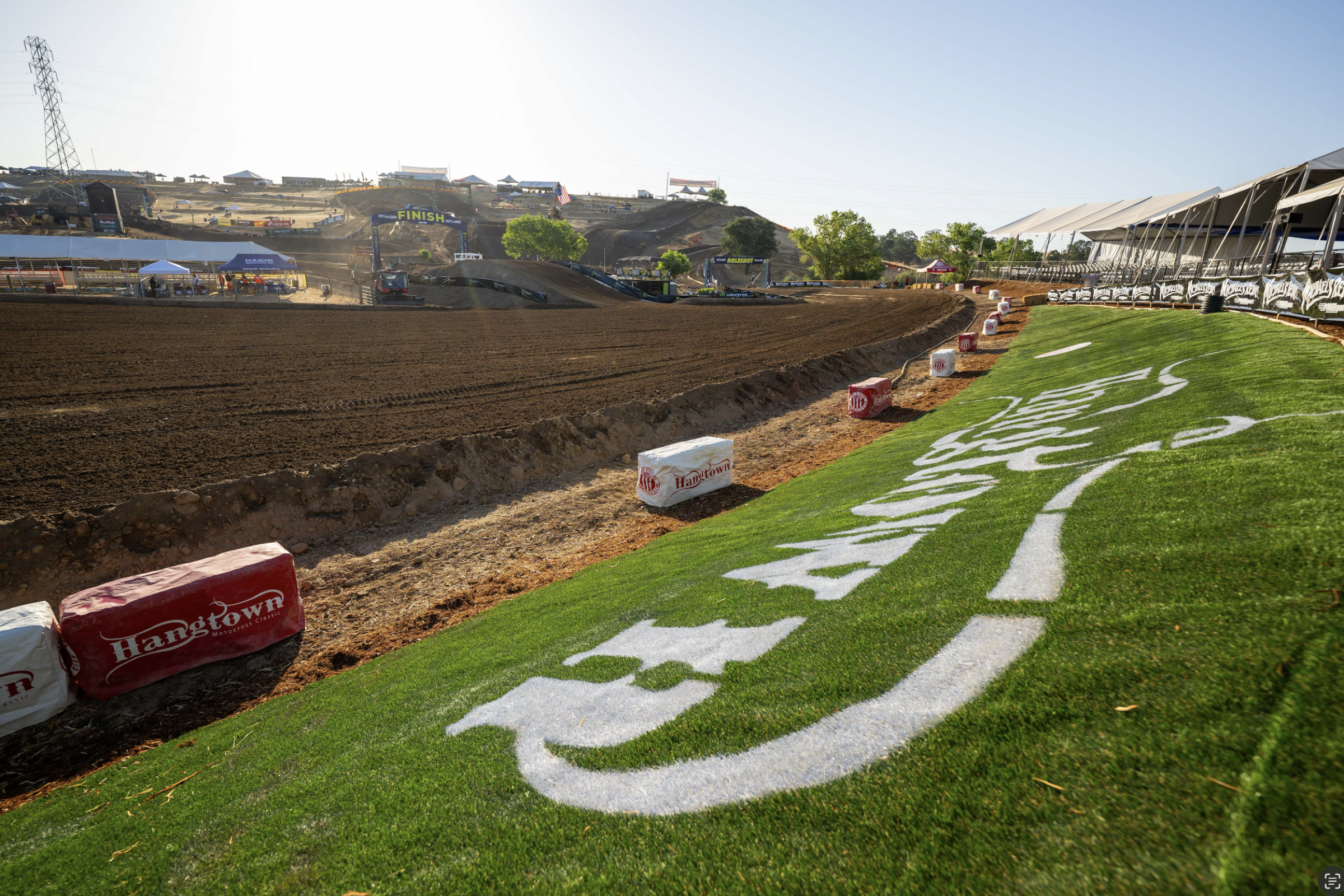Hangtown Second Motos Shortened to 25 Minutes Plus Two Laps Due to Heat