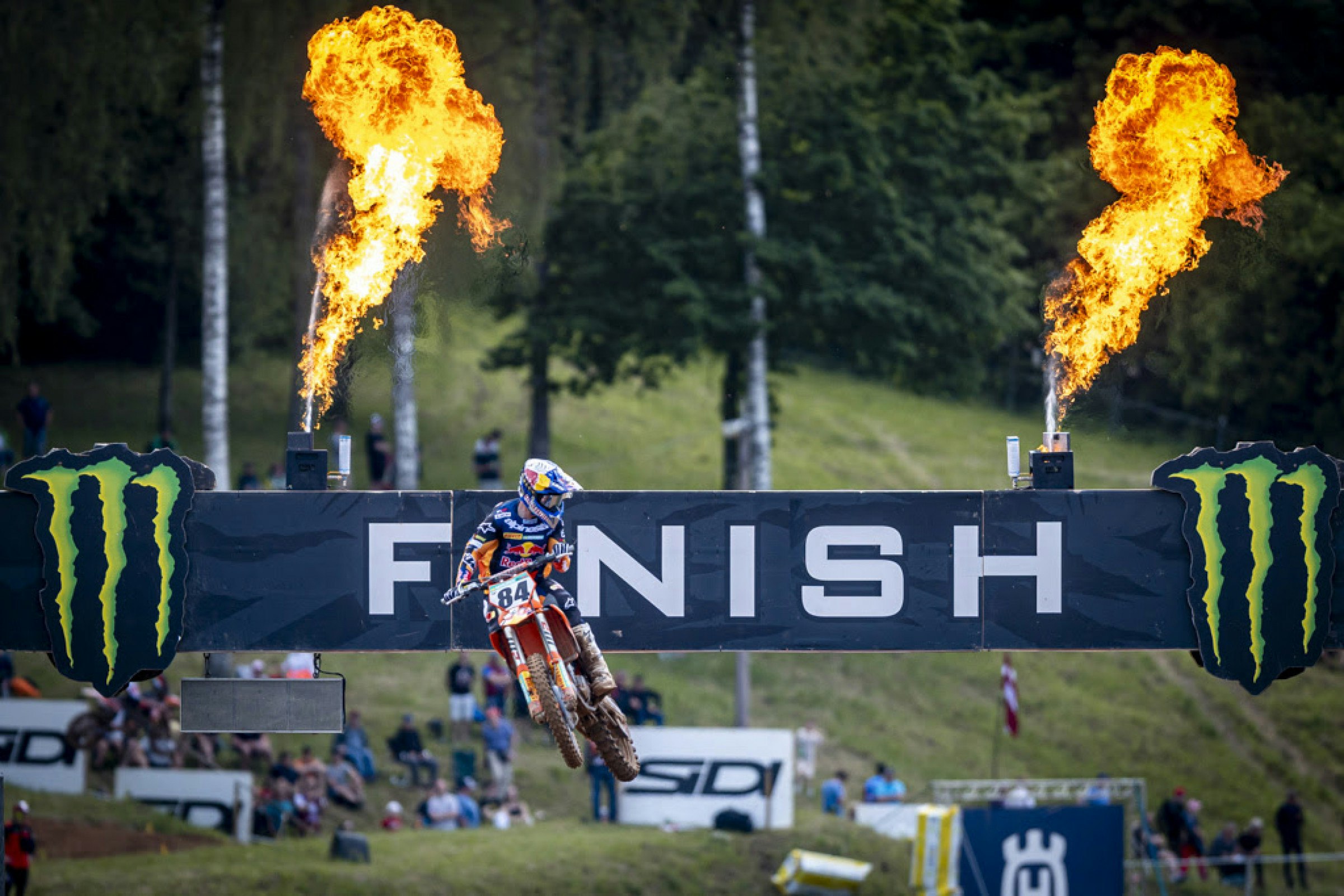 Jeffrey Herlings and Simon Längenfelder Earn MXGP of Latvia Qualifying Race Wins