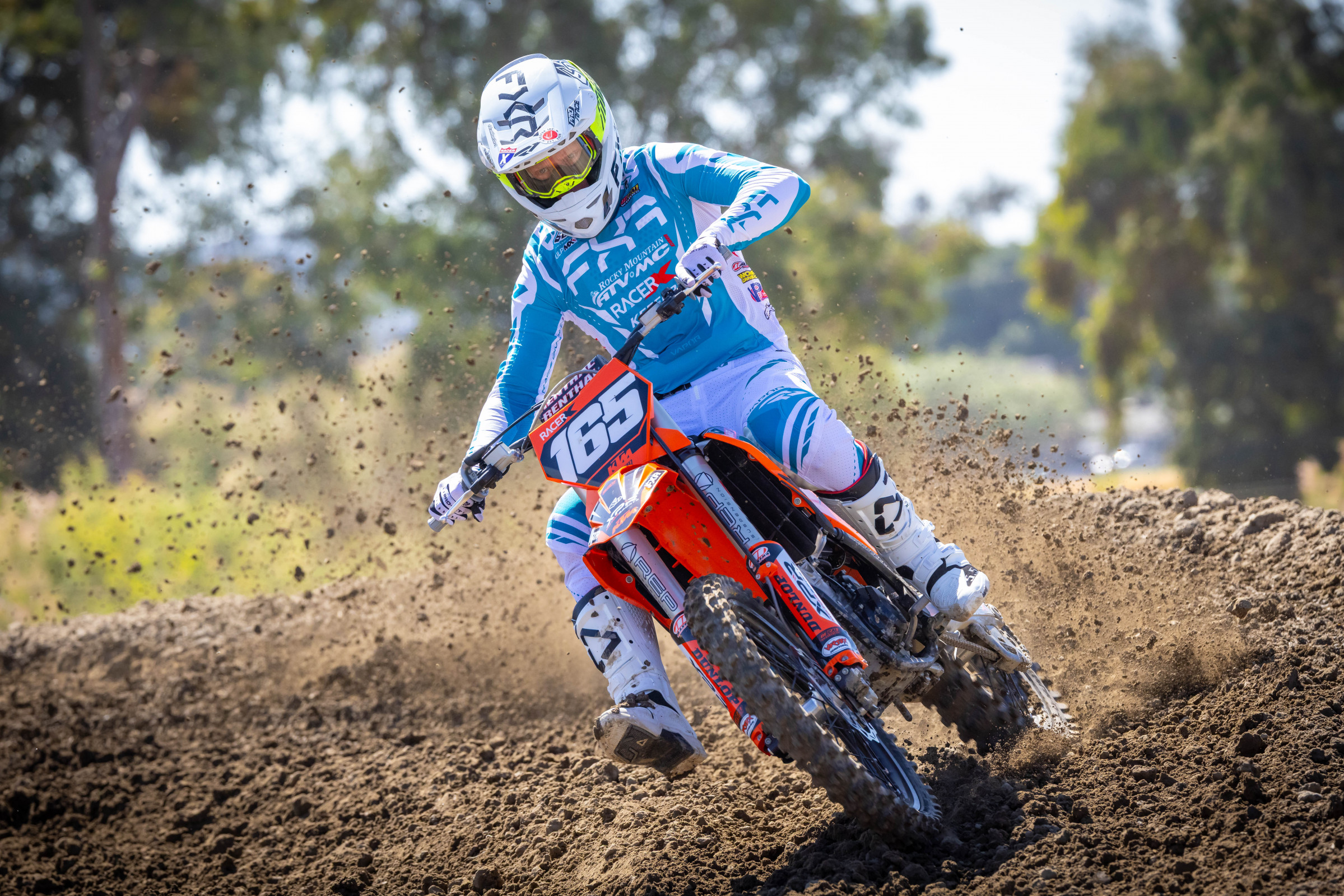 1749651030_e2eb93e00bd4befd226a