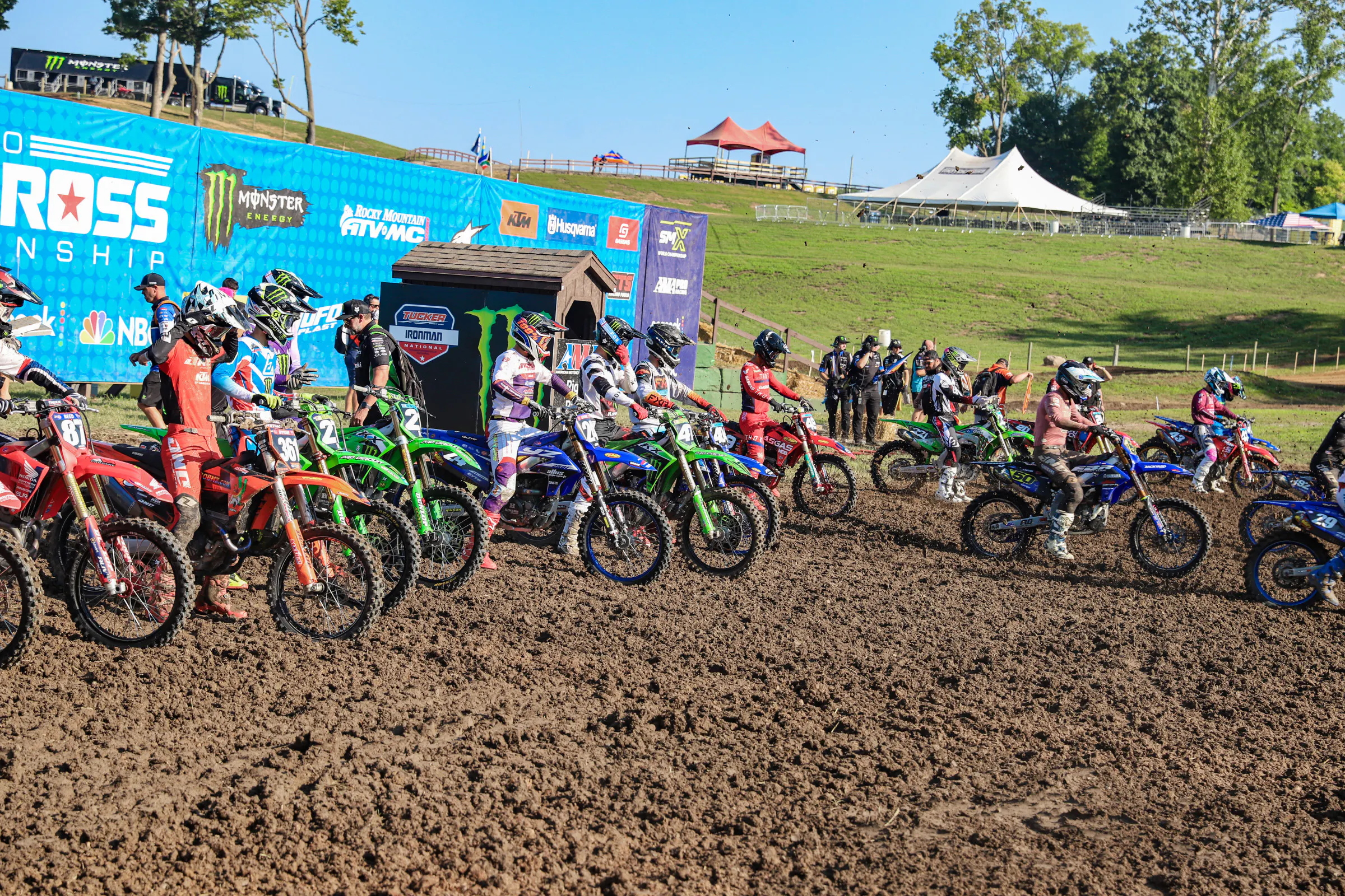 SMX Next - Motocross qualifying session two taking off.