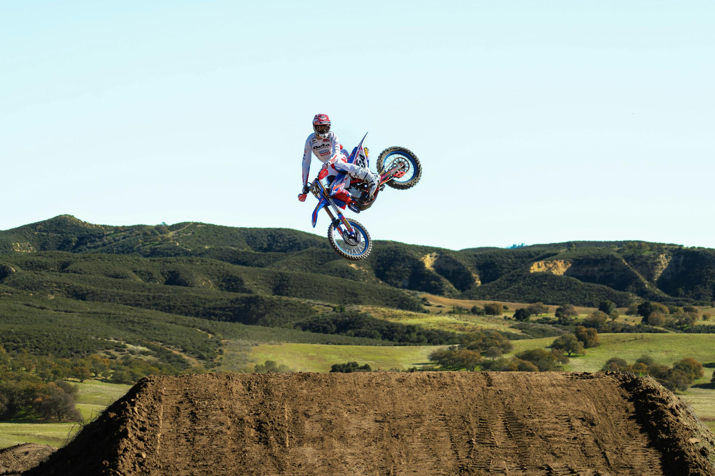 Benny Bloss Out For Round 1 of Supercross After Press Day Crash