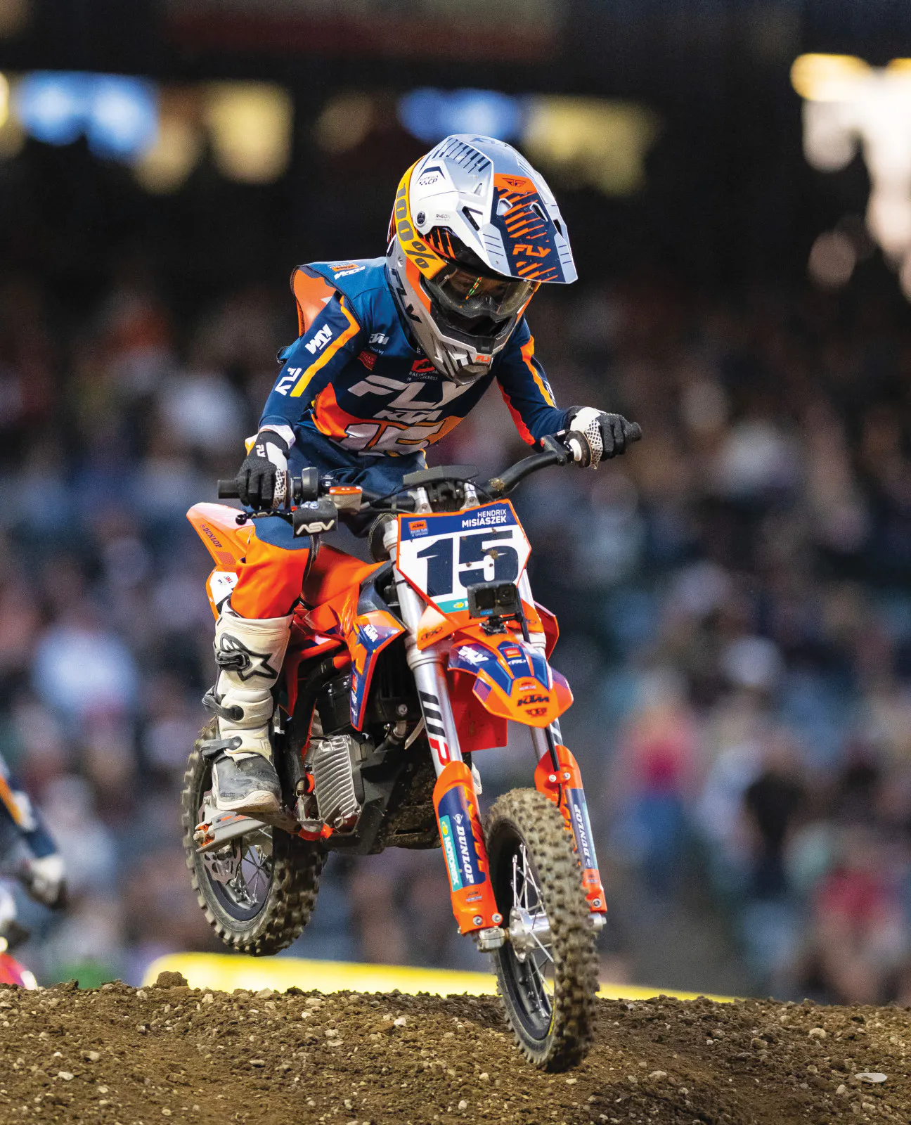 HENDRIX MISIASZEK&nbsp;