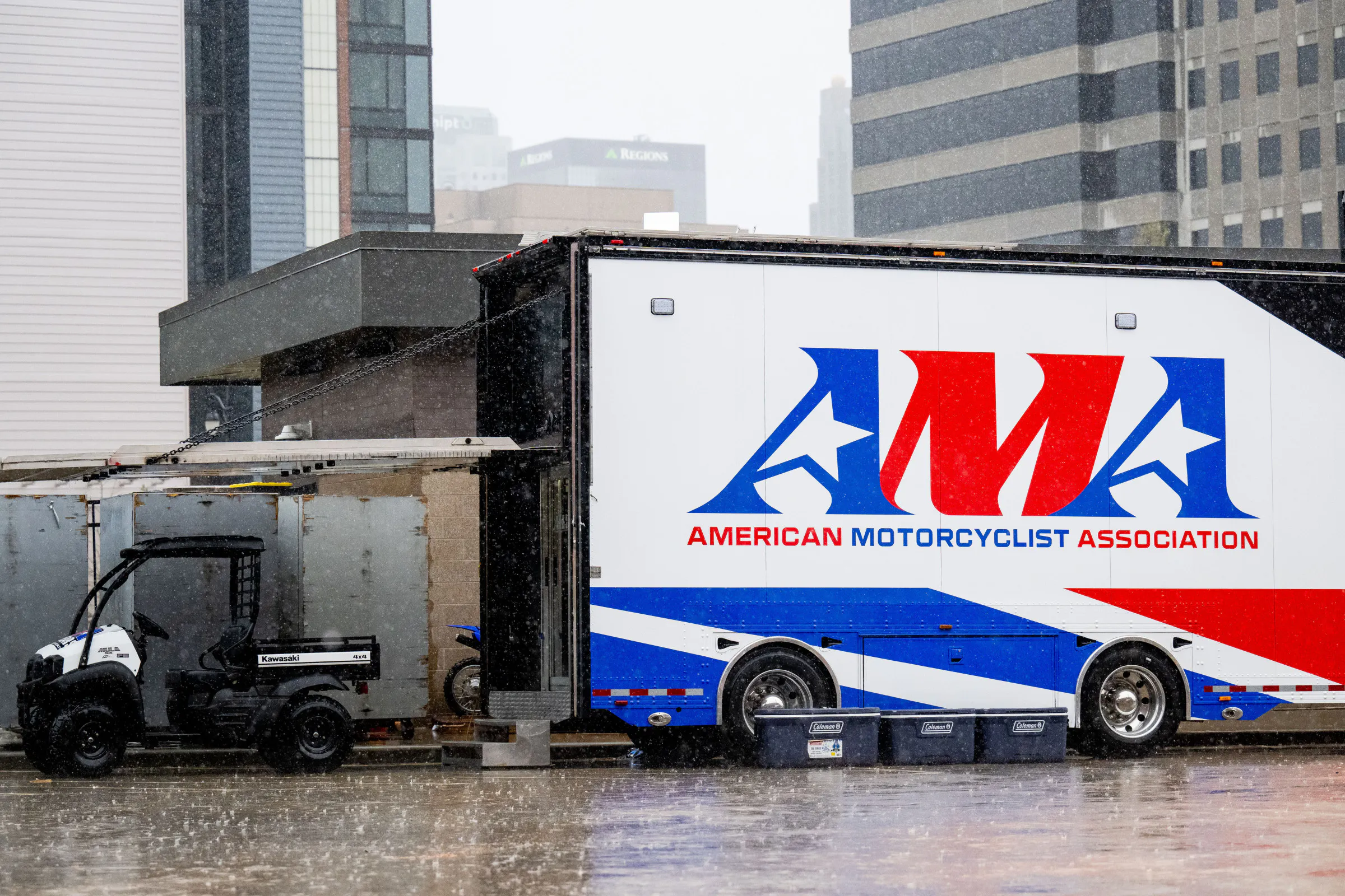 Following Arlington SX Incidents, AMA Changes Red Lead-In Light Color From Red to Yellow