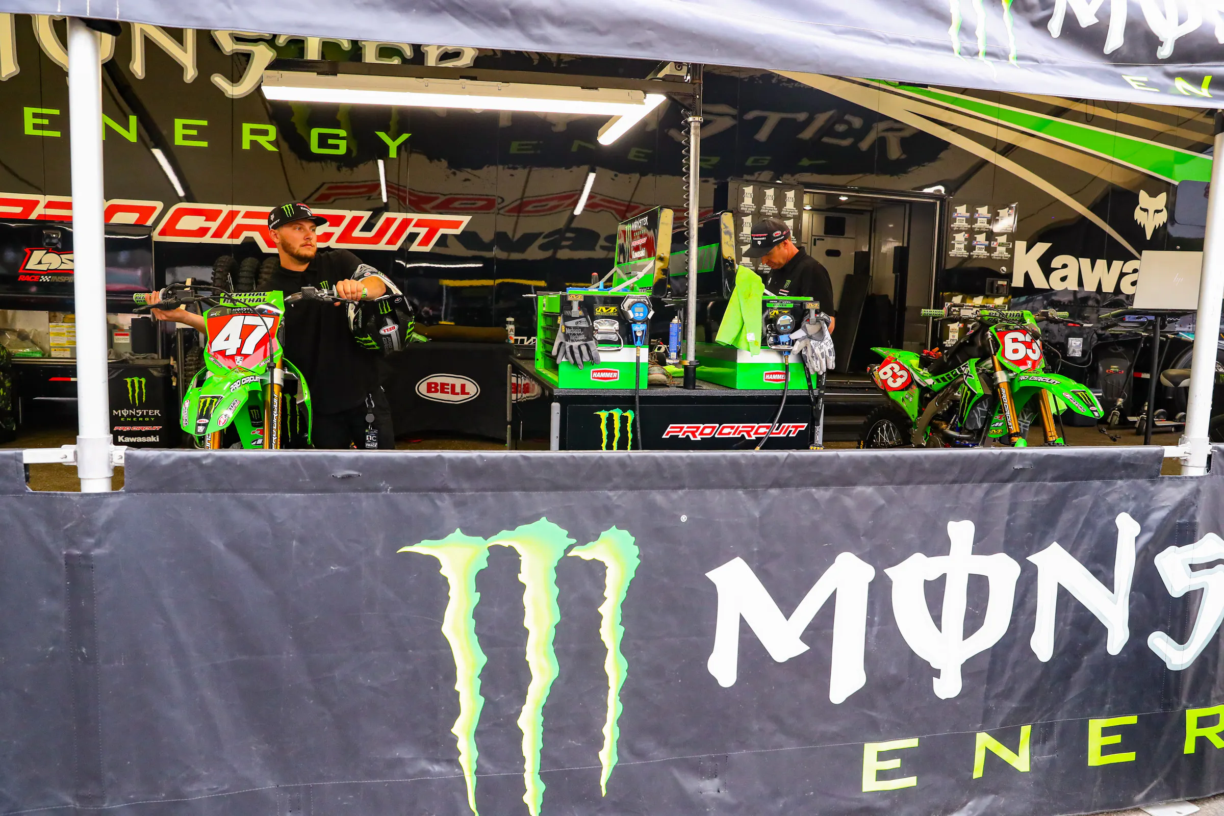 Double red plate for Mitch Payton's crew.