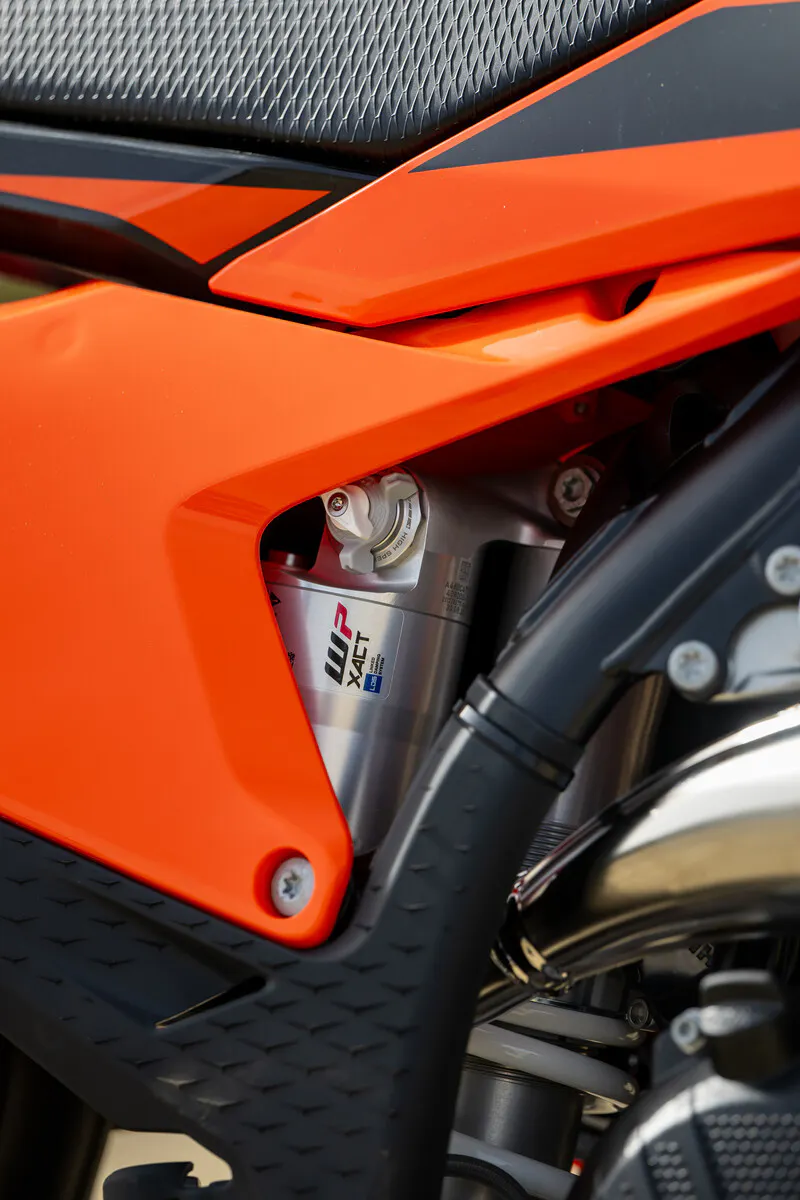 749295_2027 KTM XC - Detail_DETAILS_PARTS