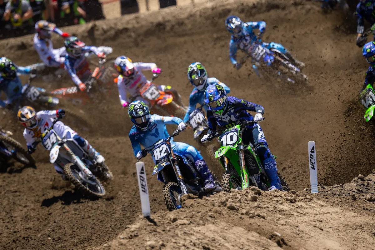 Hammaker and Dudney out front in the first moto.
