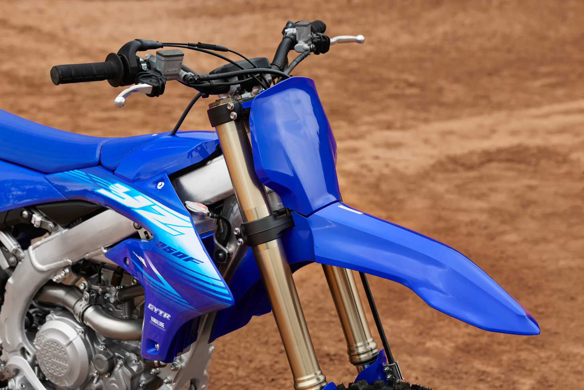 11_2027_YZ250FVL_DPBSE_US_10_02327