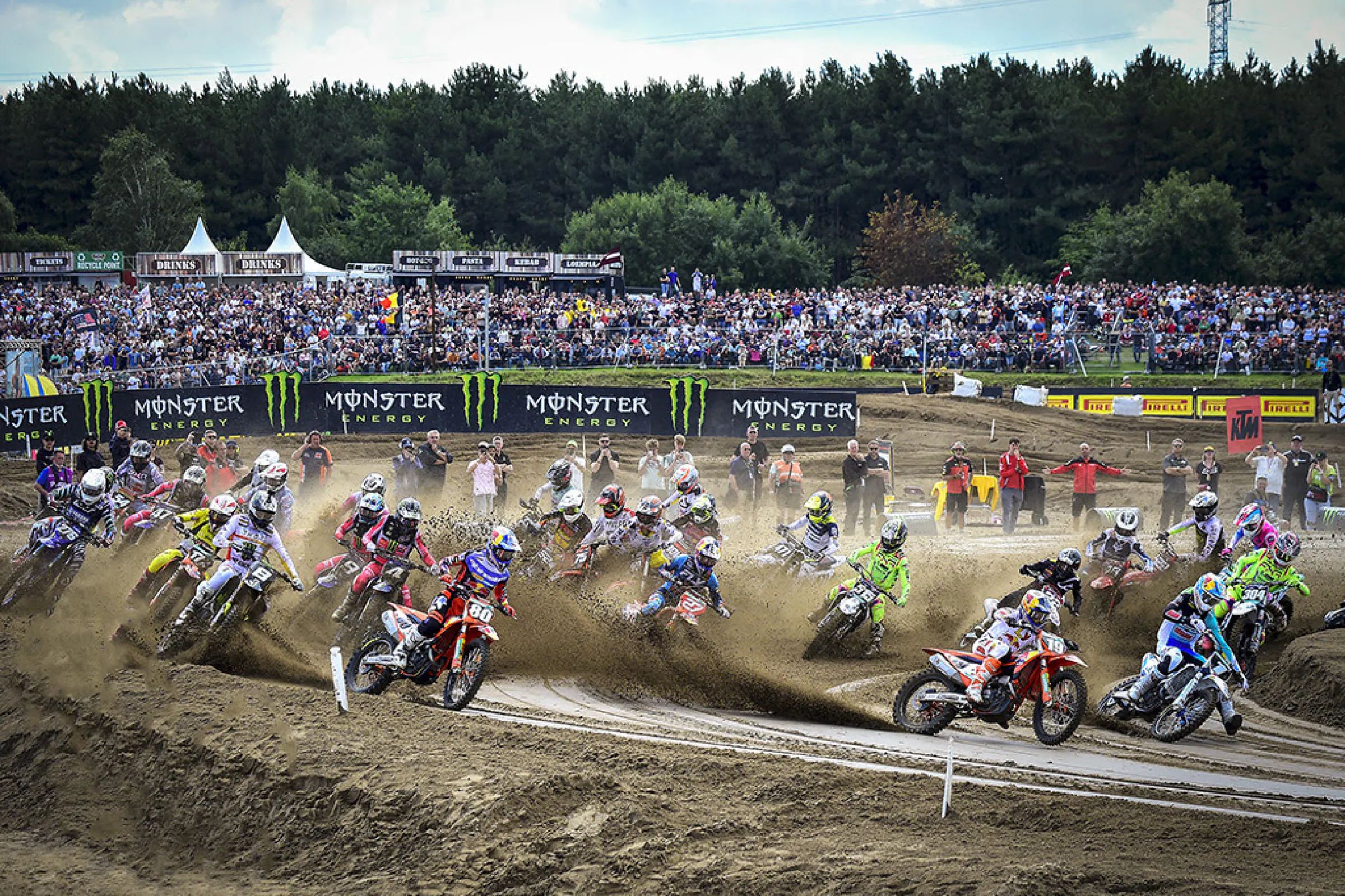 Herlings (MXGP) and Farres (MX2) in Points Lead as Lommel Hosts MXGP of Flanders This Weekend