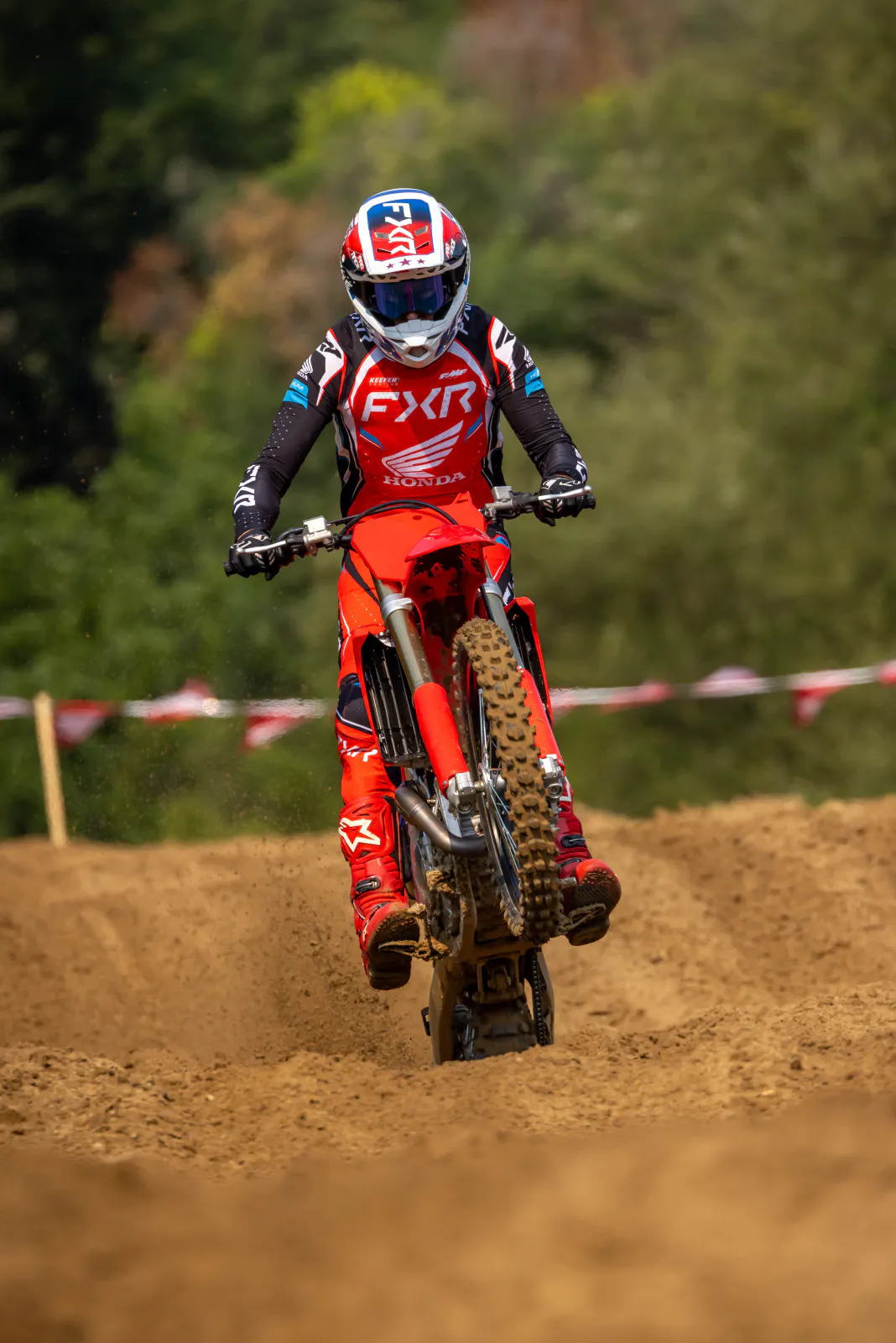 RacerX-2027HondaCRF450R-CudbyPhoto-042