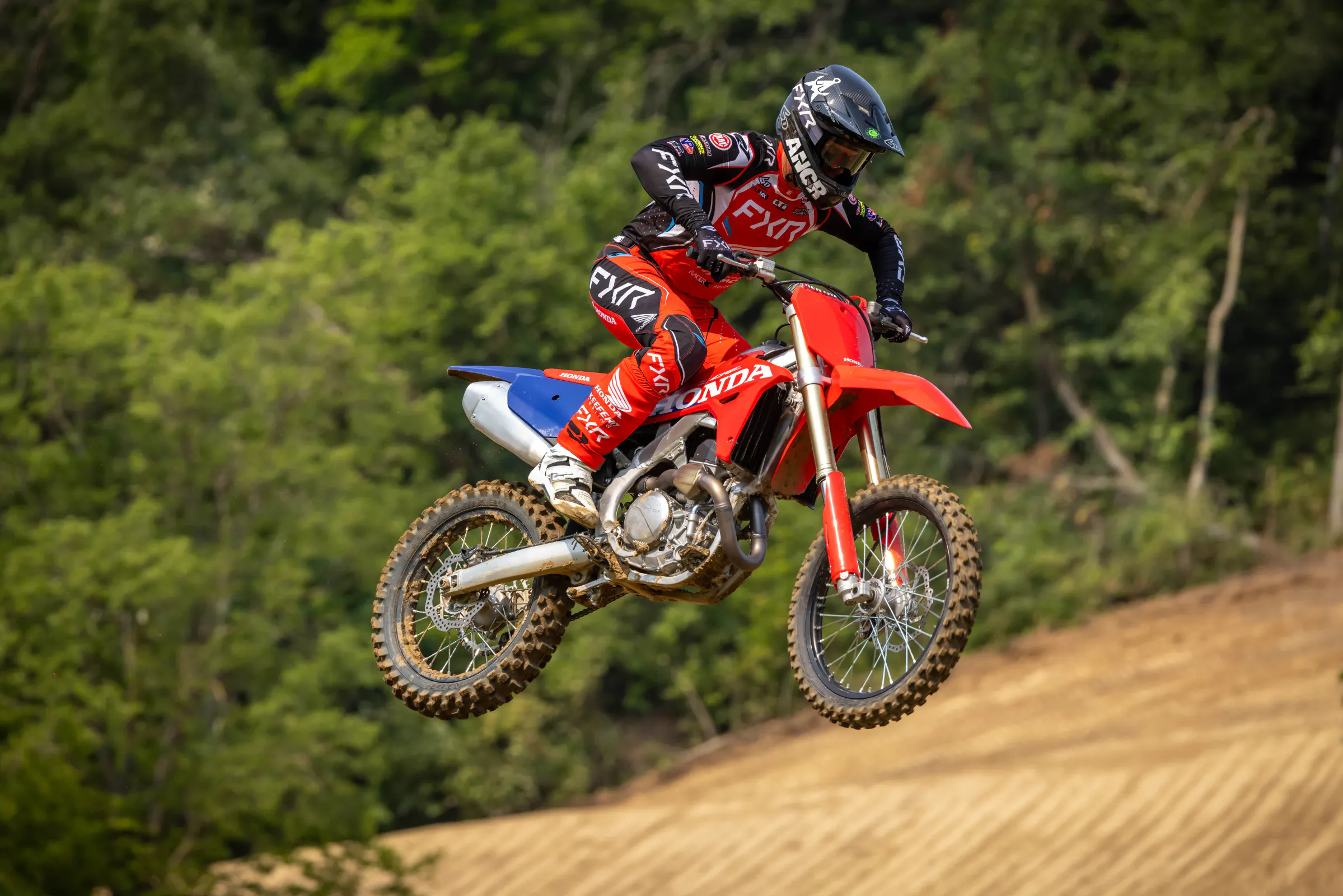 RacerX-2027HondaCRF450R-CudbyPhoto-044