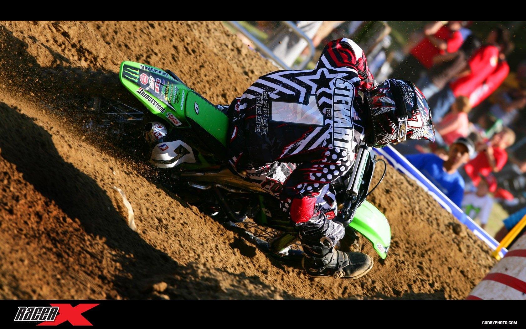 James Stewart clinched the title after winning moto 1