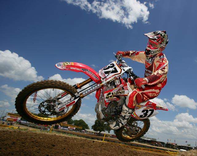 Thomas is still getting it done. You may have caught Steve Matthes’ Southwick Observations where he spoke the truth about Thomas. Jason is one of the only guys who can almost match his first and last lap times. When Matthes hit him up about it, Thomas replied, “I like to think that I go pretty slow, but I can go pretty slow for 40 minutes.”