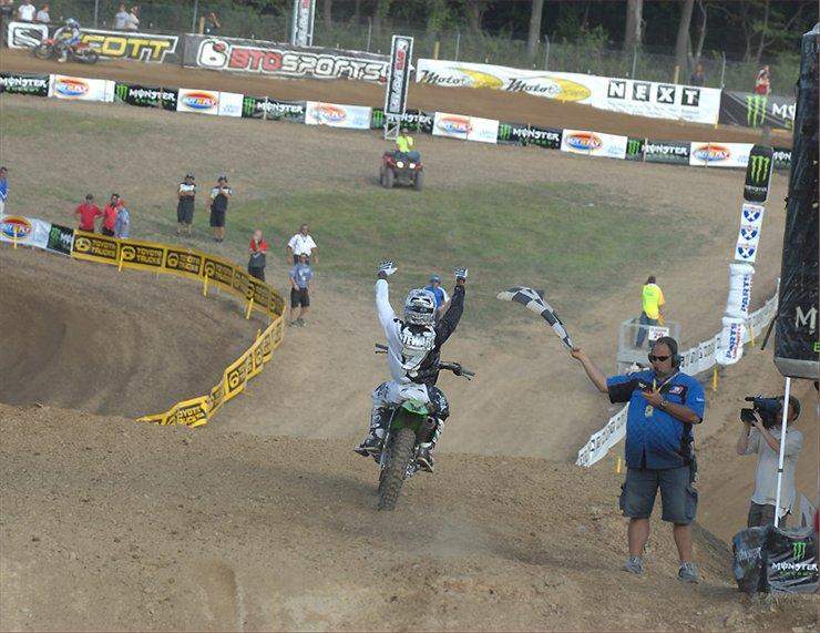 James comes across for moto victory #24