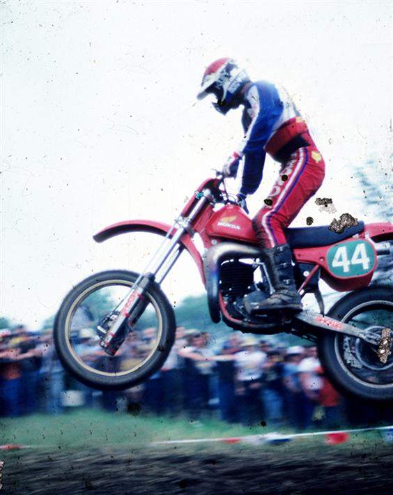  We’ll start this show with a little old school trivia. First five to answer correctly who, when, and where this is will get something sweet from Shift.