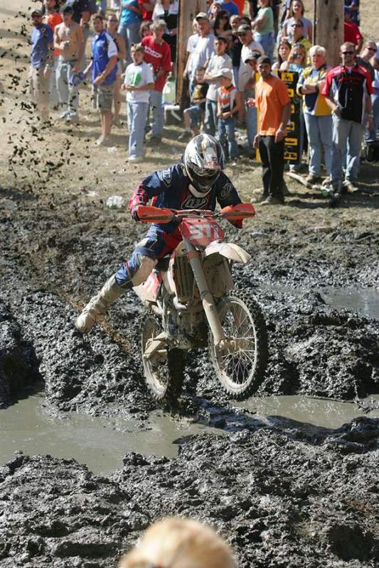 Mike Brown managed a 9th place finish despite having to pit for a new swingarm after snapping his in half!