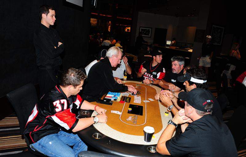 Jason Thomas and Grant Langston were sporting special FullTiltPoker.net jerseys