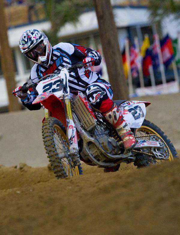 Kyle Lewis won the World Vet Championship in patented Lewis style: get good starts and put in consistent laps.