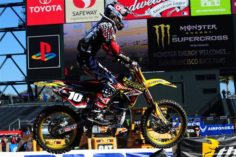 In the Lites class, Ryan Dungey was the only other rider besides Stewart to dip into the 49s. He put down a 49.819. His rival Jason Lawrence missed the race with reported food poisoning that he recieved an IV for (which is against the AMA rules), although the AMA refused to confirm or deny it.