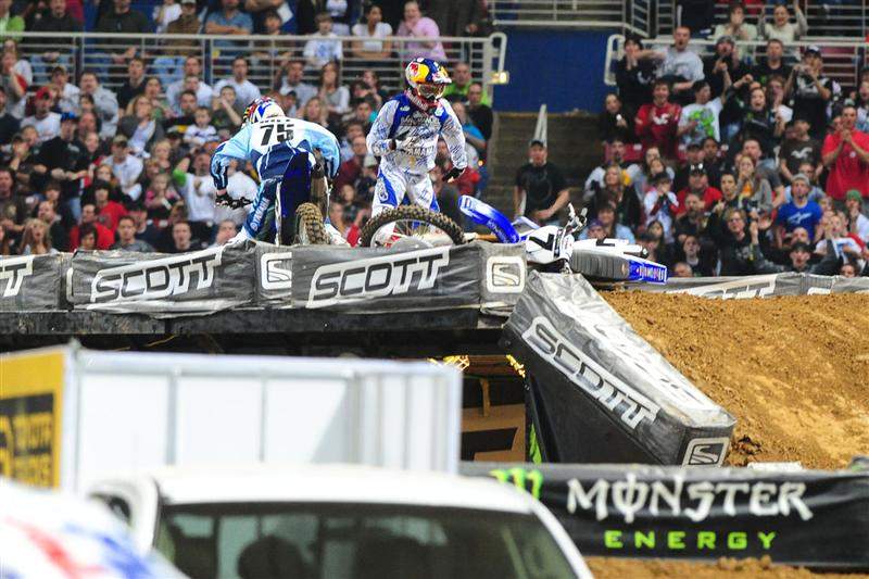 After leading 11 laps, and pulling away from Reed (after a few of those laps), Stewart hit neutral on a step-up and went down, handing the lead - and the win - to Reed.